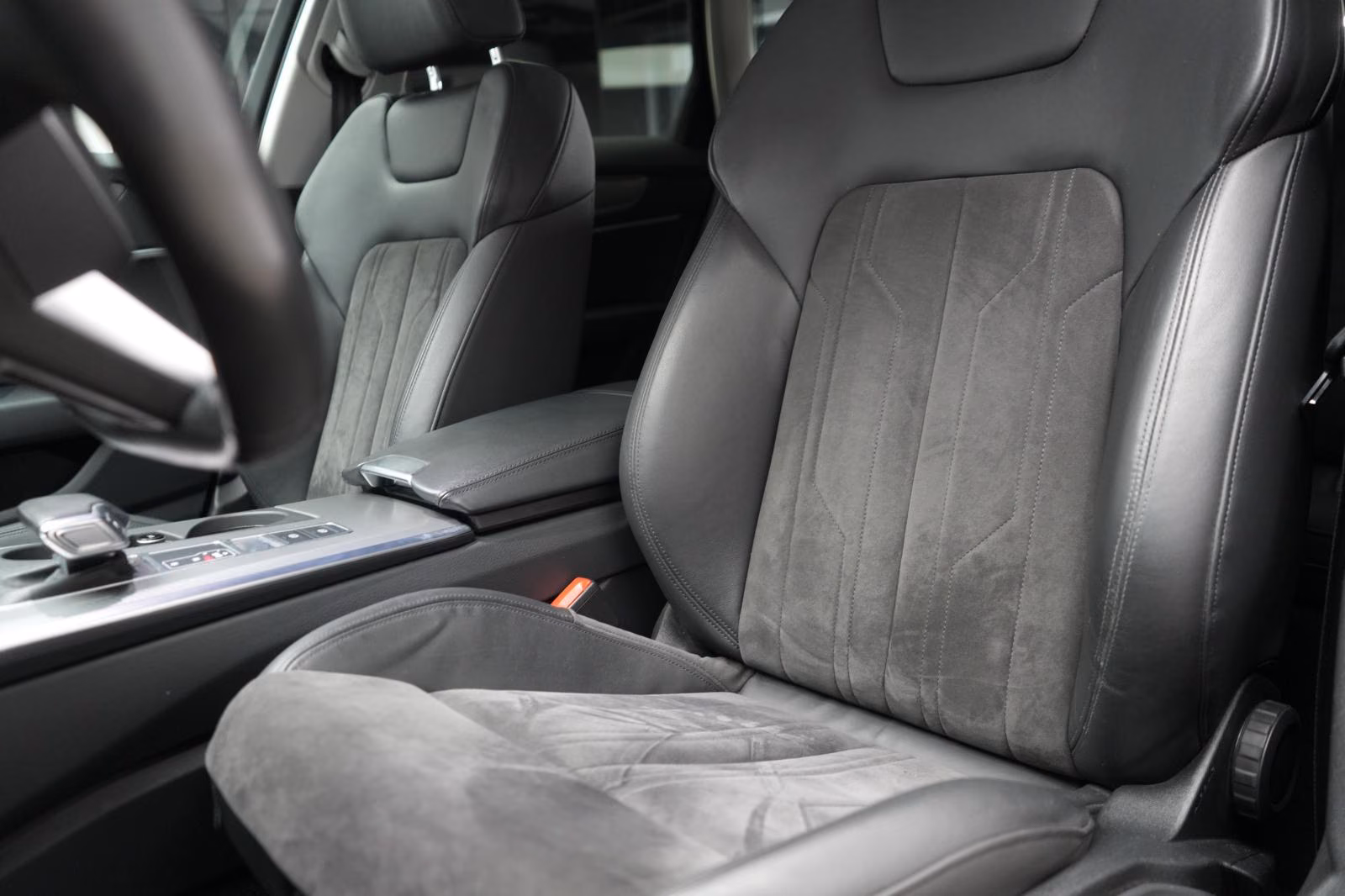 (B-570) Audi A6 45 TDI quattro S tronic S line Navi/Temp/AHK/ - Image 6