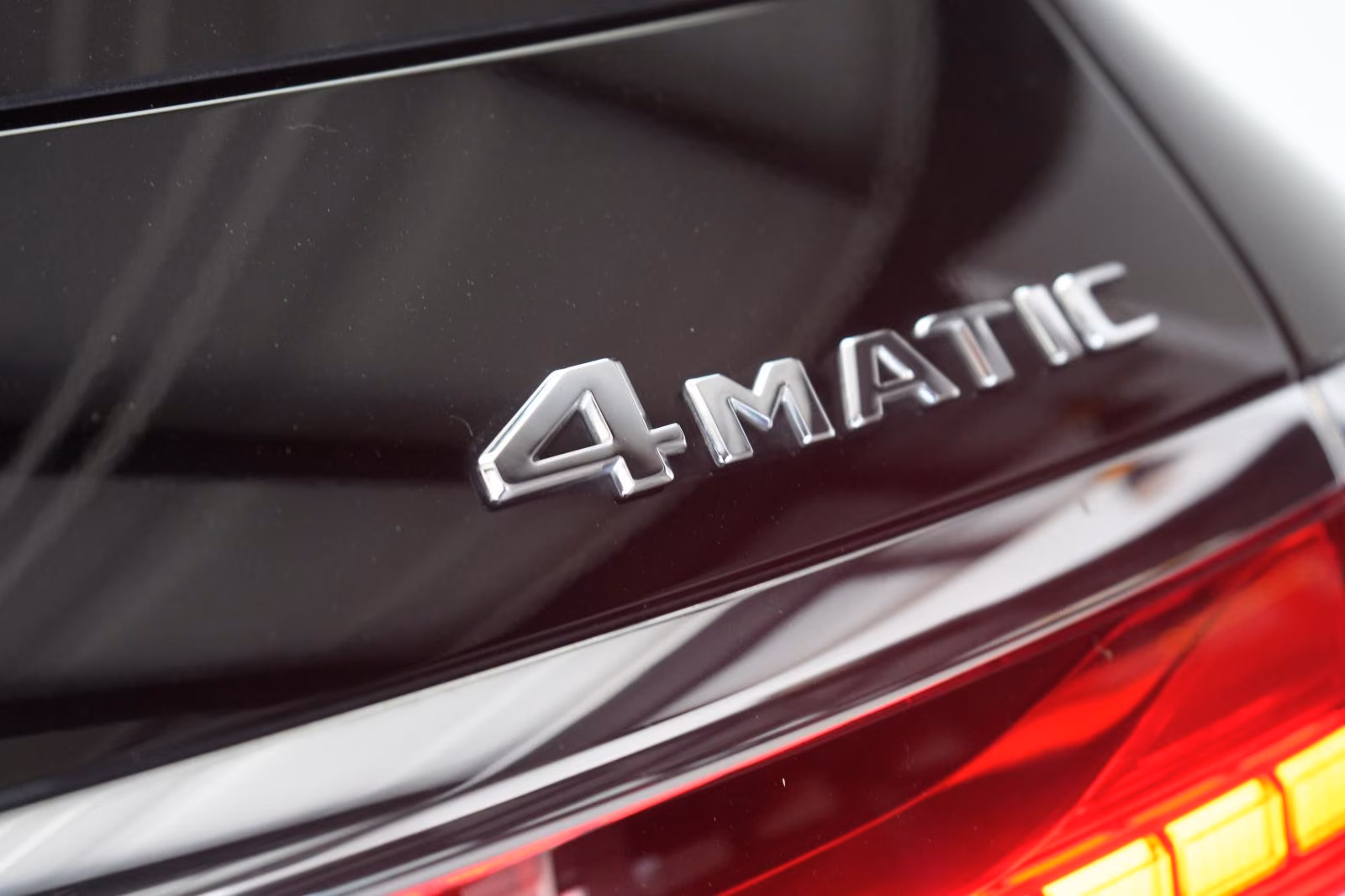 (B-330) Mercedes-Benz(Hybrid) E 300 de 4Matic T 9G-Tronic AMG Kamera/AHK/Wide - Image 21