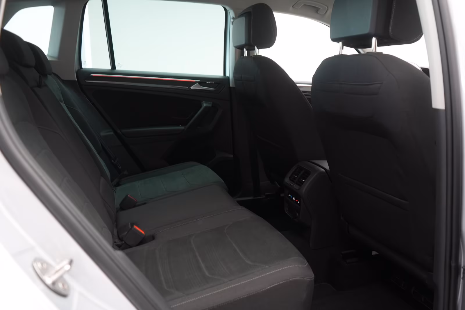 (B-280) Volkswagen(Hybrid) Tiguan 1.4 TSI eHybrid Elegance ACC/Kamera/Virtu - Image 11