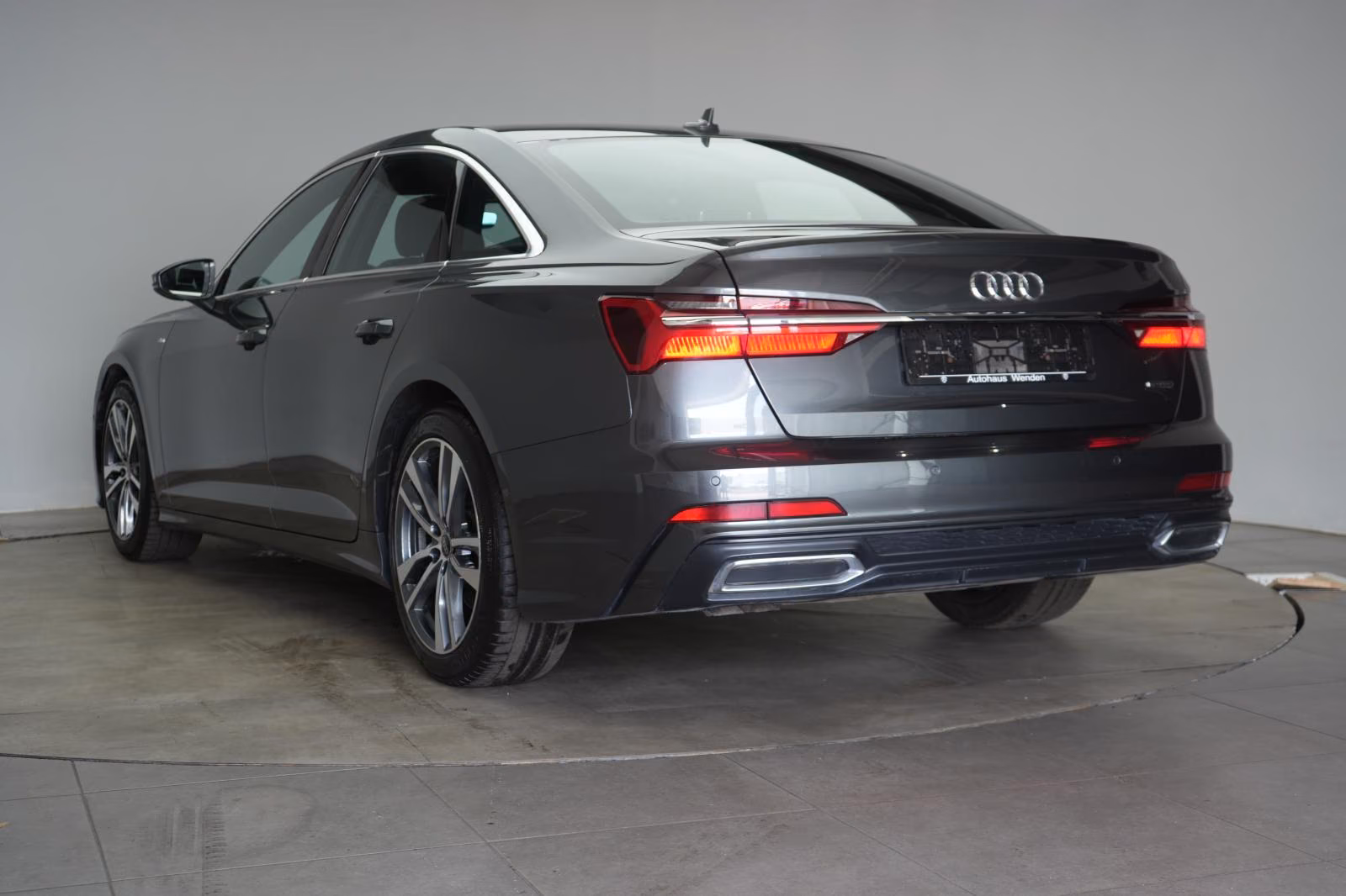 (B-531) Audi A6 40 TDI quattro S-Line ACC/STHZ/AHK/Lane/Navi/ - Image 4