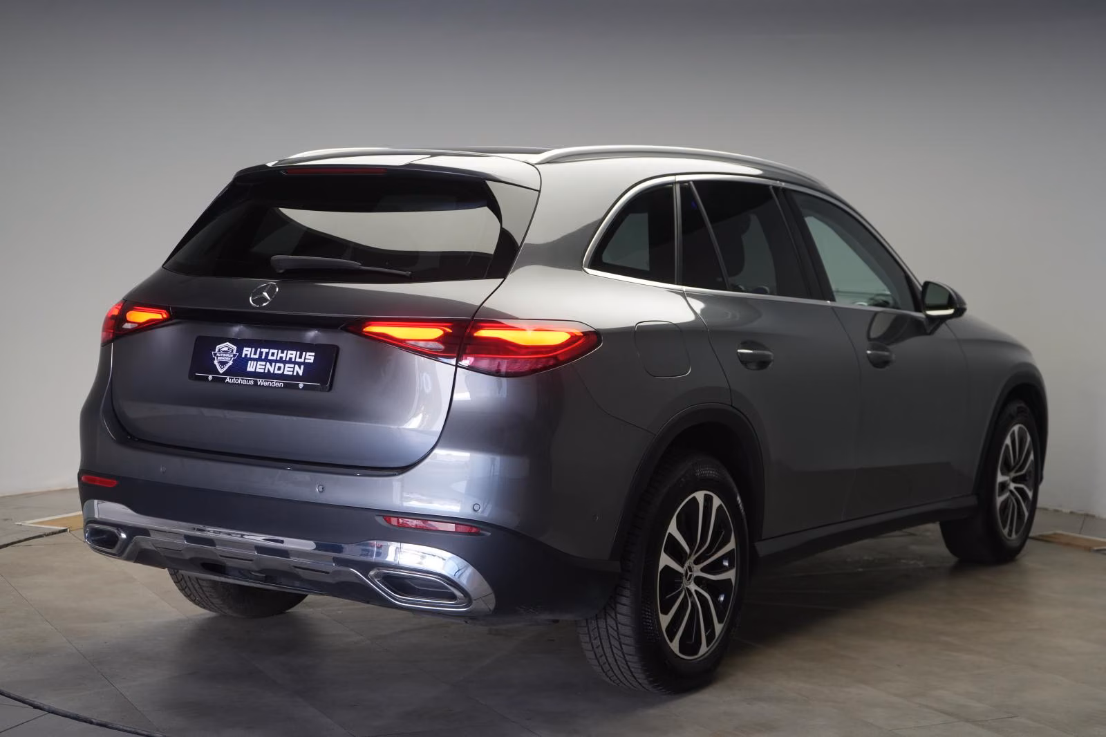 (B-172) Mercedes-Benz GLC 220 d 4Matic 9G-Tronic Avantgarde Leder/Di - Image 5