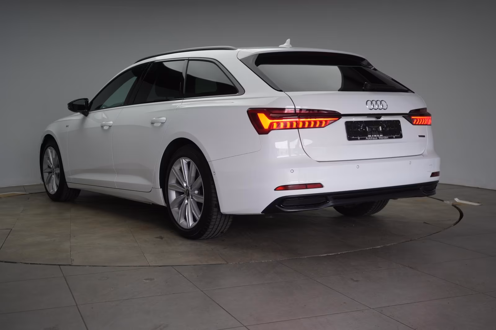 (B-109) Audi A6 45 TDI quattro S tronic S line CarPlay/Temp/K - Image 4