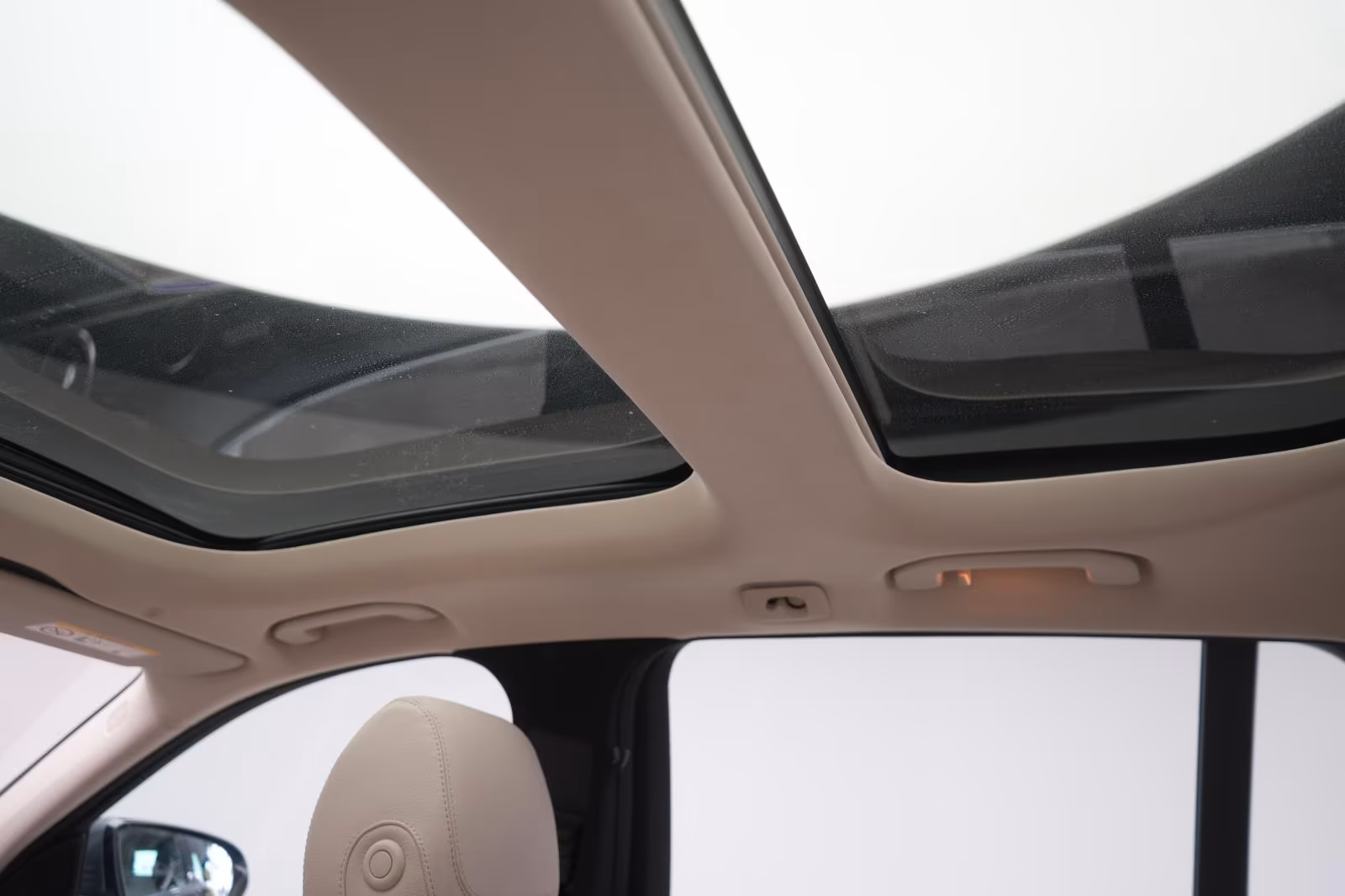 (B-159) Mercedes-Benz(Hybrid) E 300 de 4Matic T 9G-Tronic Avantgarde Leder/Dis - Image 12