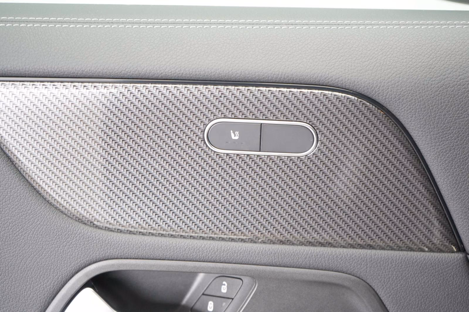 (B-336) Mercedes-Benz GLA 220 d 8G-DCT AMG Line Leder/Temp/Kame - Image 15