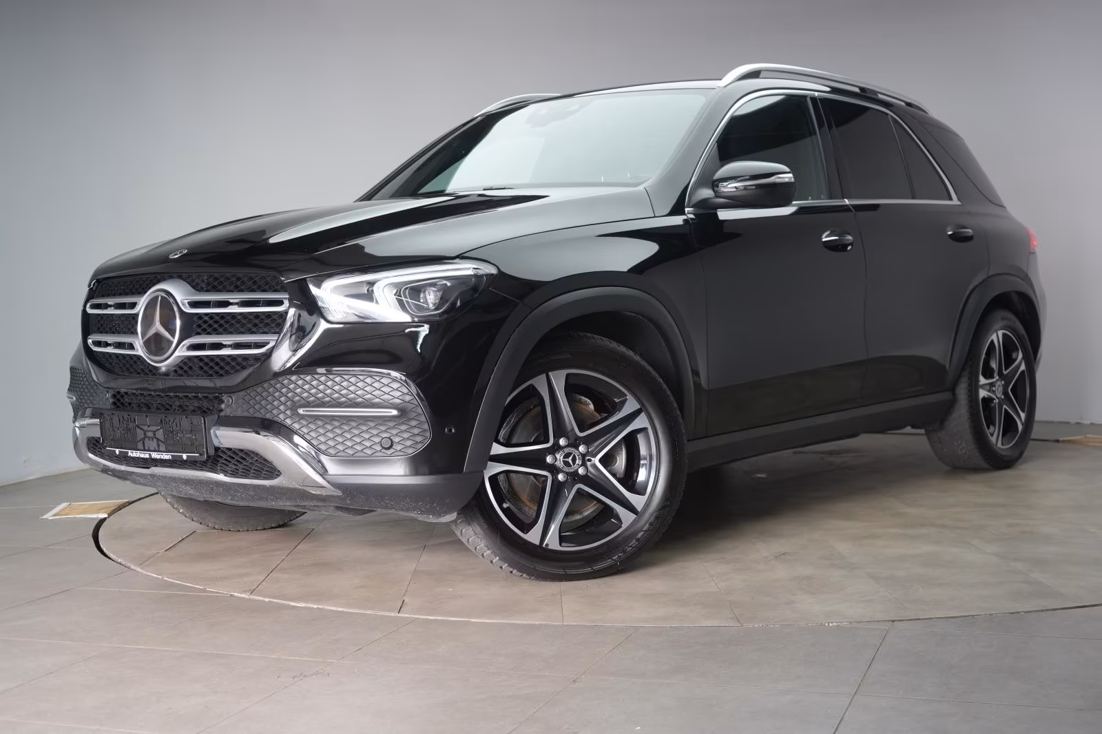 (B-732) Mercedes-Benz GLE 300 d 4Matic 9G-Tronic - Image 3