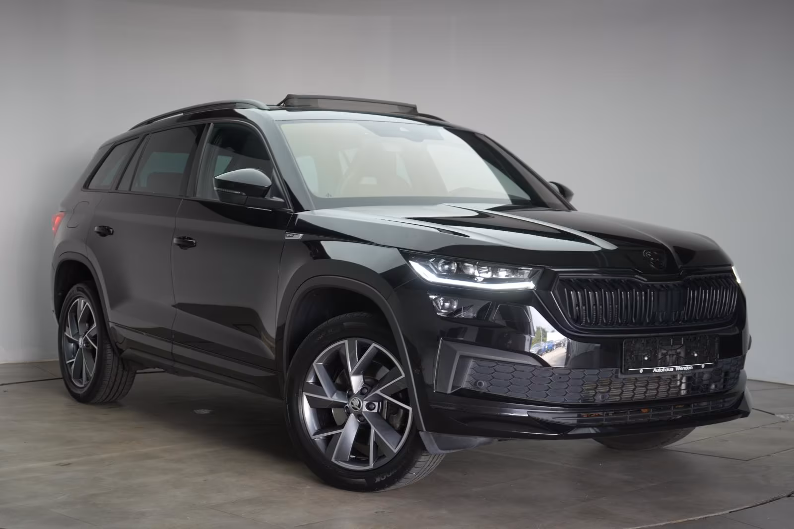 (B-725) Skoda Kodiaq 2.0 TDI 4x4 DSG Sportline Leder/ACC/Kamer - Image 1