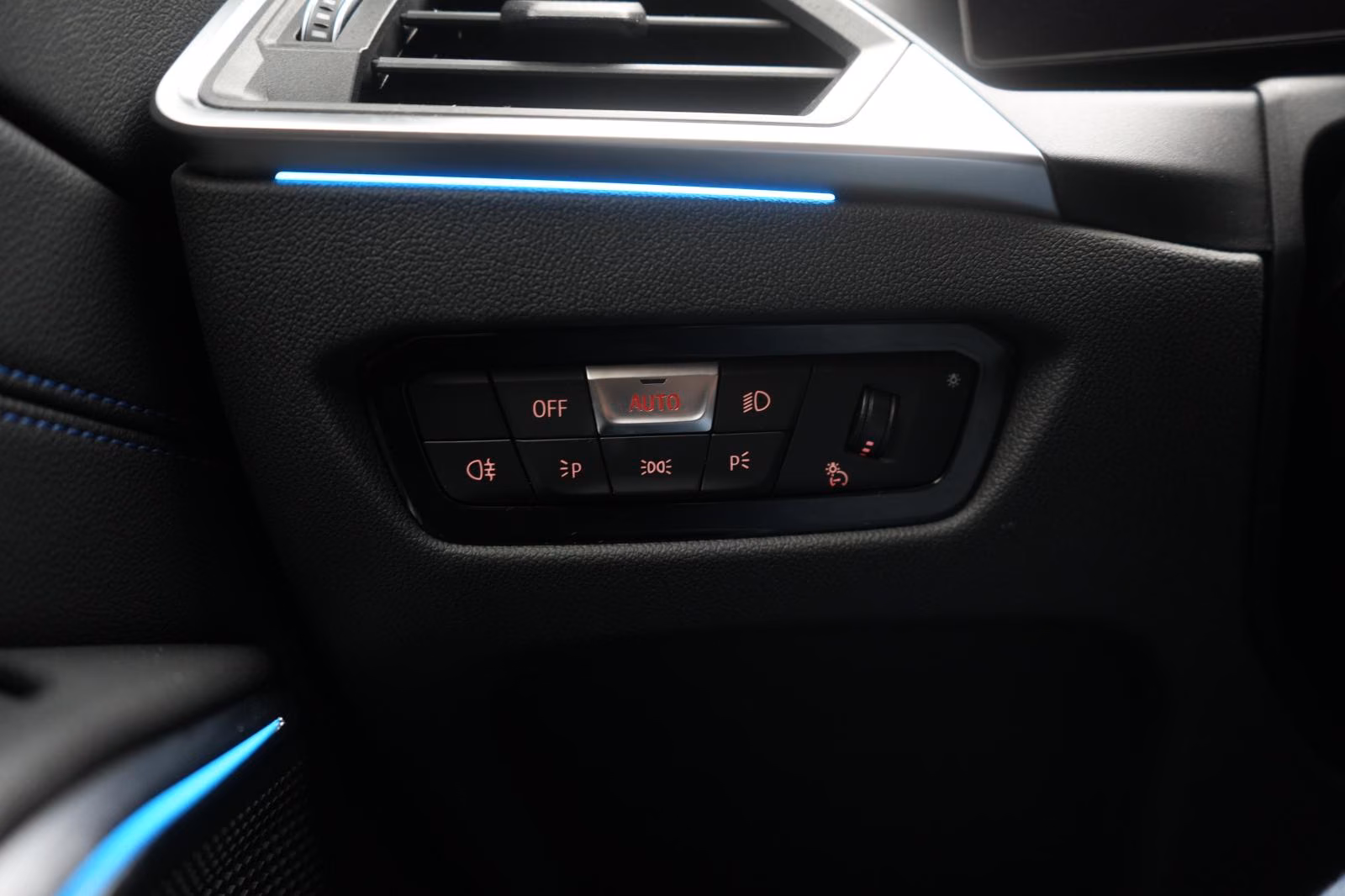 (B-769) BMW 320 i M-Sport HUD/Kamera/Lane/Side/ - Image 15