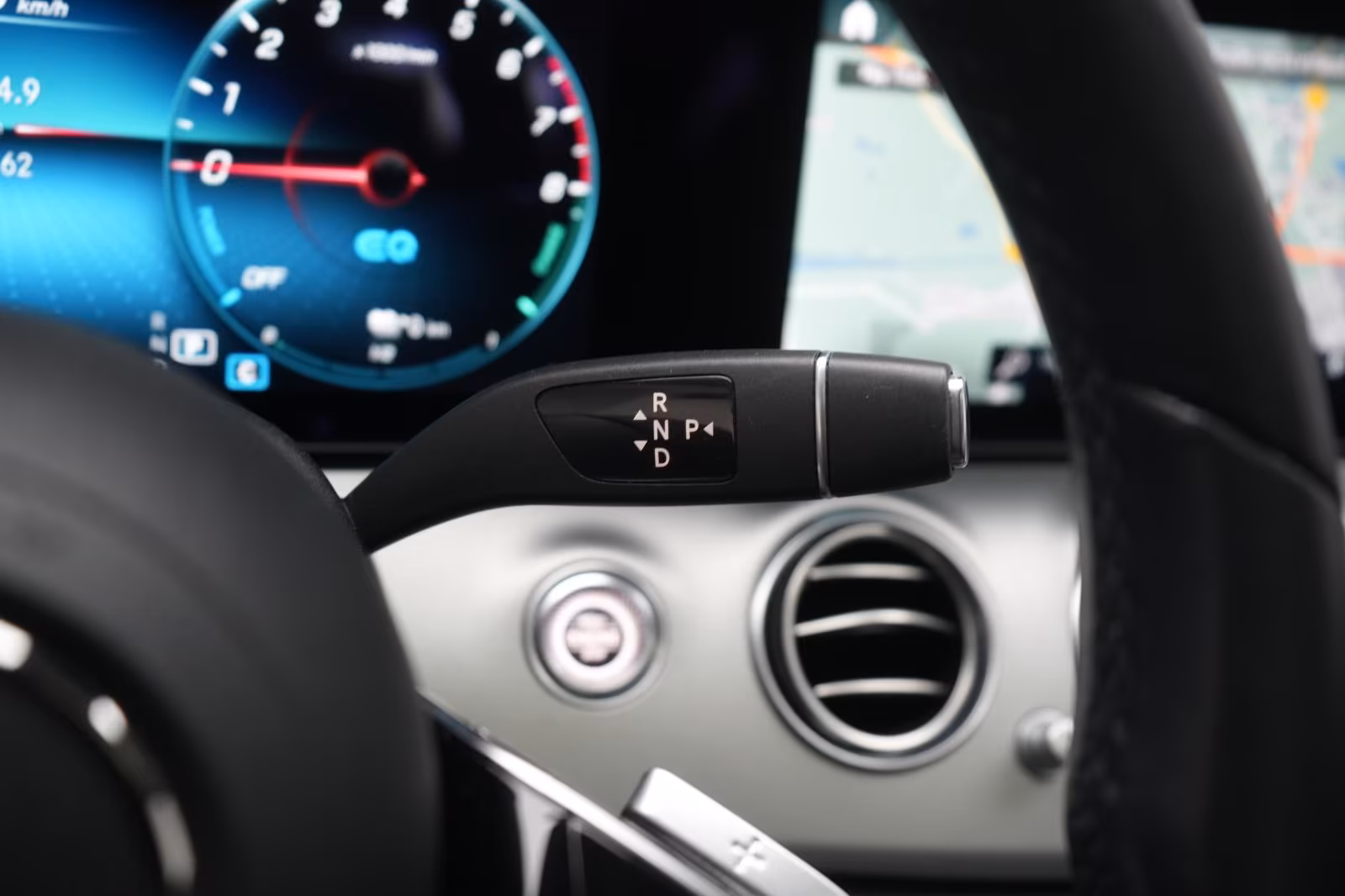 (B-378) Mercedes-Benz(Hybrid) E 300 e T 9G-Tronic Navi/Temp/Kamera/Pano/ - Image 15