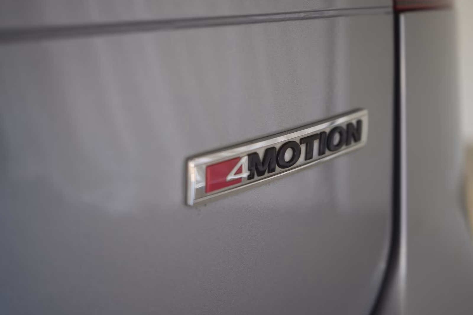 (B-592) Volkswagen Tiguan Allspace 2.0 TDI 4Motion DSG Highline R l - Image 23