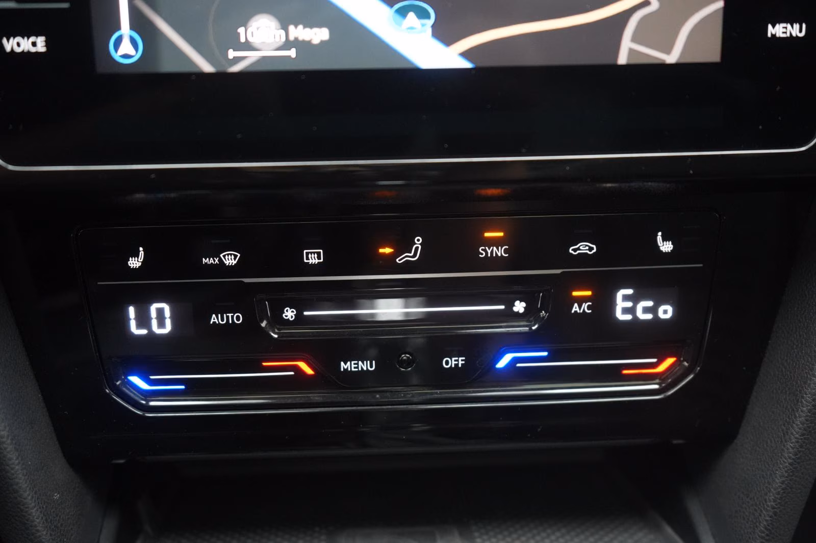 (B-617) Volkswagen(Hybrid) Passat Variant 1.4 TSI DSG GTE ACC/Kamera/Pano/L - Image 17