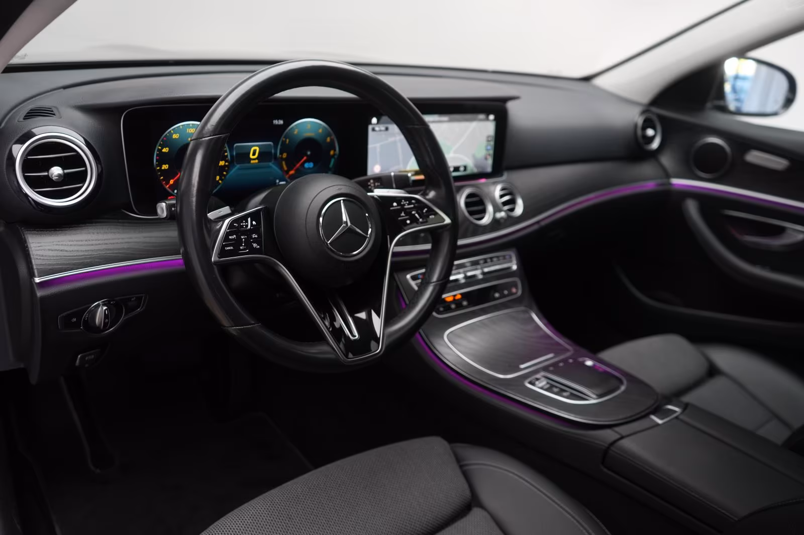 (B-099) Mercedes-Benz(Hybrid) E 300 de 9G-Tronic Avantgarde Distronic/Kamera - Image 8