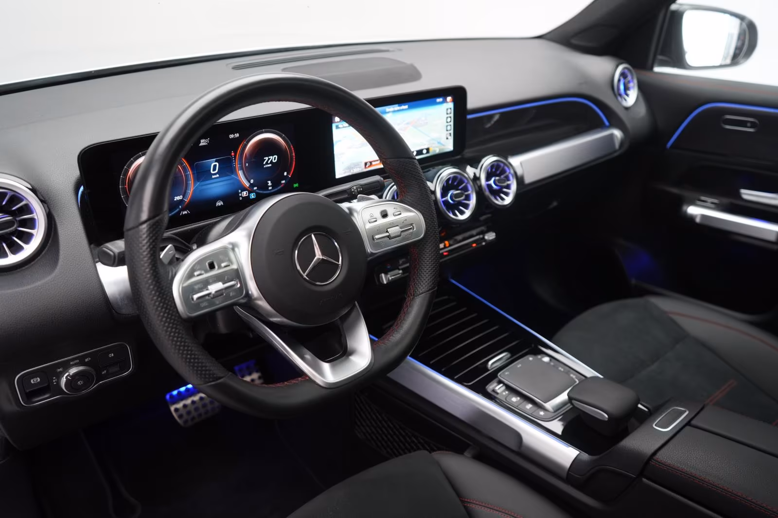 (B-578) Mercedes-Benz GLB 220 d 4Matic 8G-DCT AMG Distronic/Kamera - Image 8