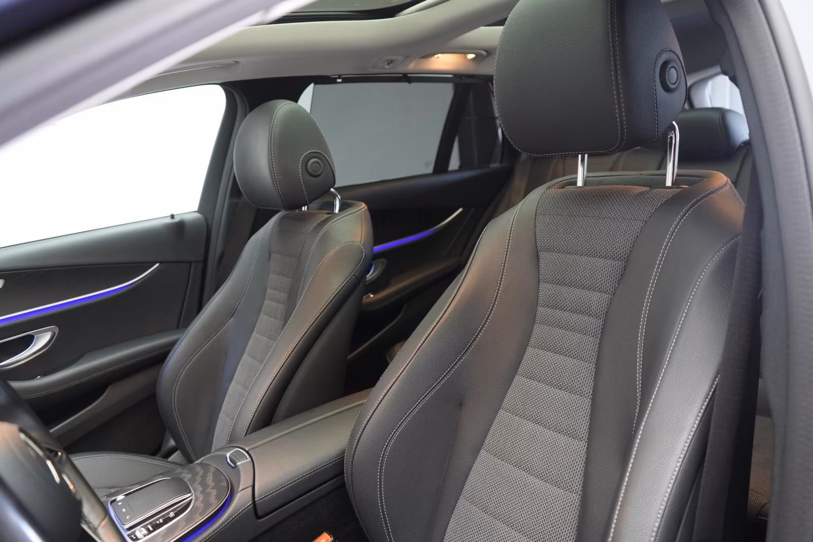 (B-664) Mercedes-Benz(Hybrid) E 300 E T 9G-Tronic Leder/Temp/Kamera/Pano/A - Image 7