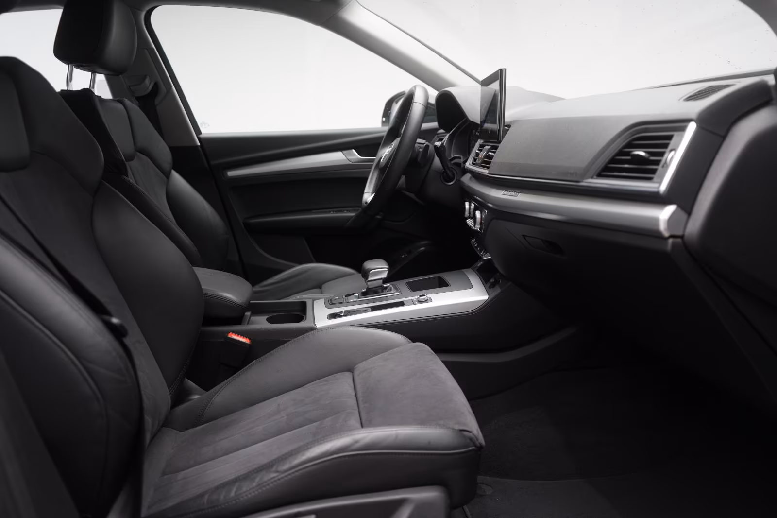 (B-431) Audi Q5(Hybrid) 50 TFSI e Quattro S-tronic Temp/Carplay/Kamer - Image 9