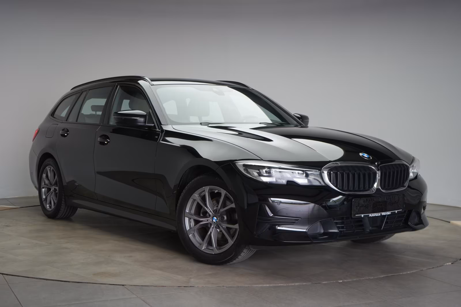 (B-552) BMW 320 d Touring Sport Line Leder/ACC/Kamera/Virtua - Image 1