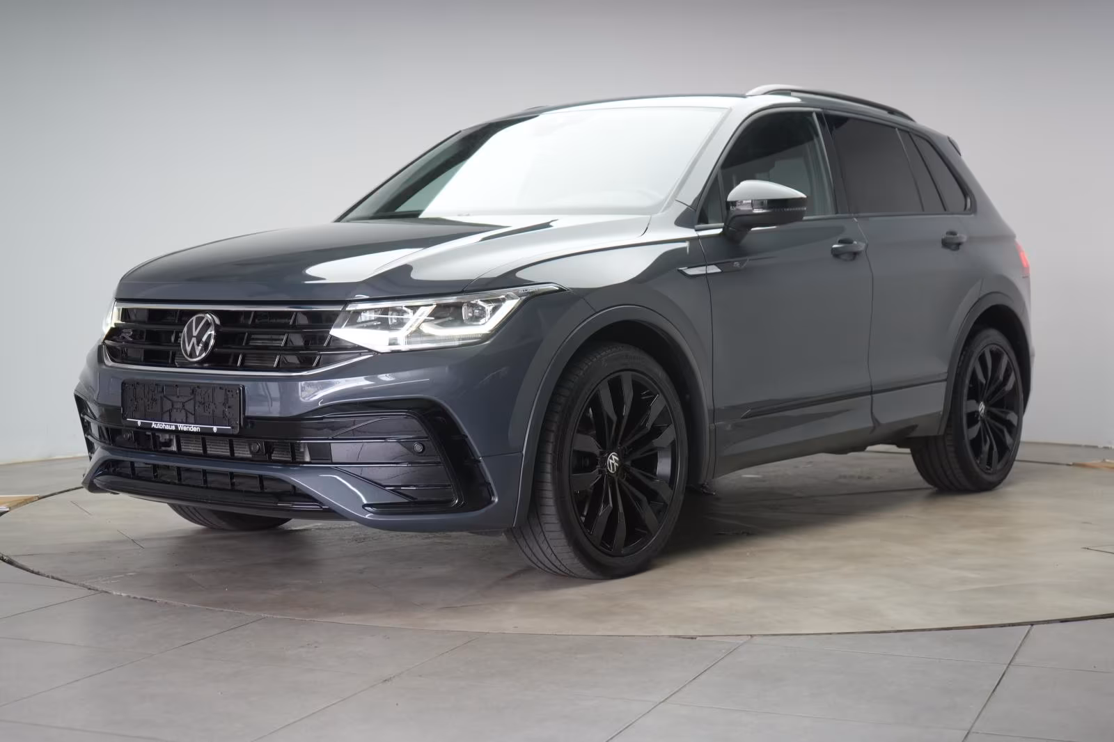 (B-312) Volkswagen Tiguan 2.0 TDI 4Motion DSG R-Line ACC/Kamera/AHK - Image 3