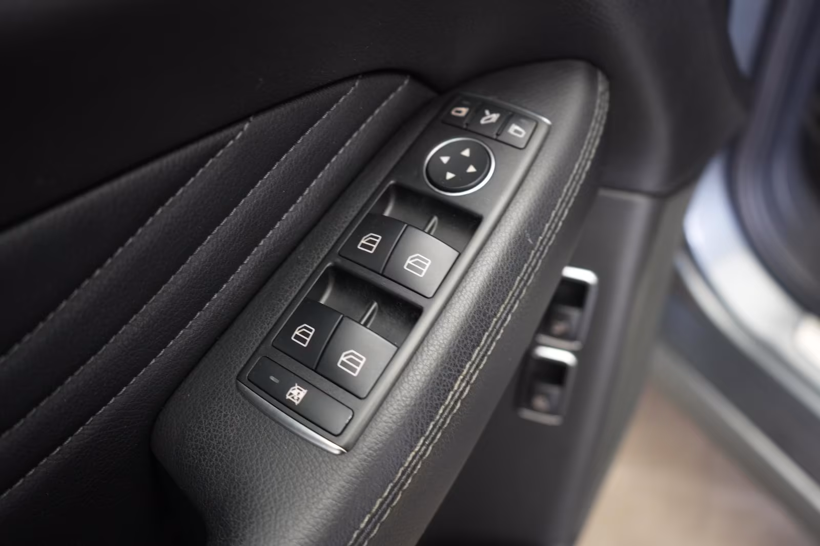 (B-379) Mercedes-Benz GLE 350 d 4Matic 9G-Tronic AMG Leder/Temp/Pa - Image 19