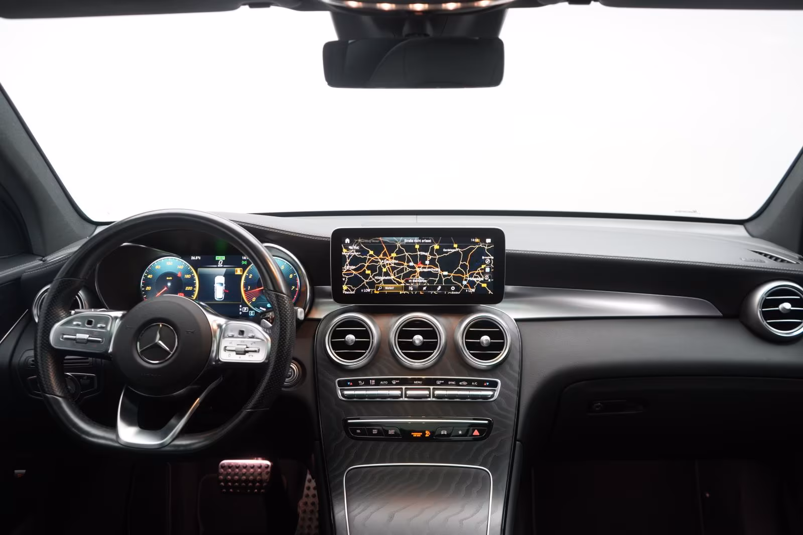 (B-284) Mercedes-Benz GLC 300 4Matic AMG Temp/Kamera/Virtual/Pano/AHK/ - Image 23
