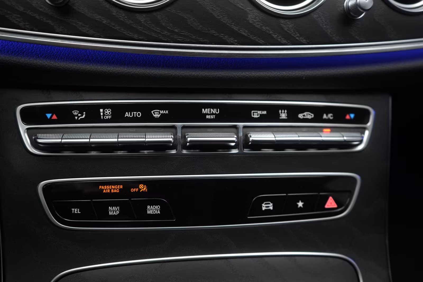 (B-016) Mercedes-Benz(Hybrid) E 300 de T 9G-Tronic AMG Distronic/Kamera/Burm - Image 19