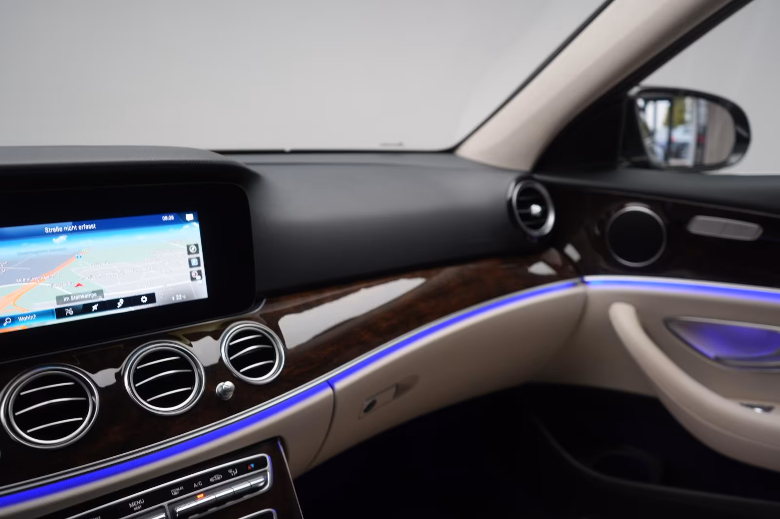 (B-541) Mercedes-Benz E 220 d T 9G-Tronic Navi/Temp/Kamera/AHK/ - Image 14