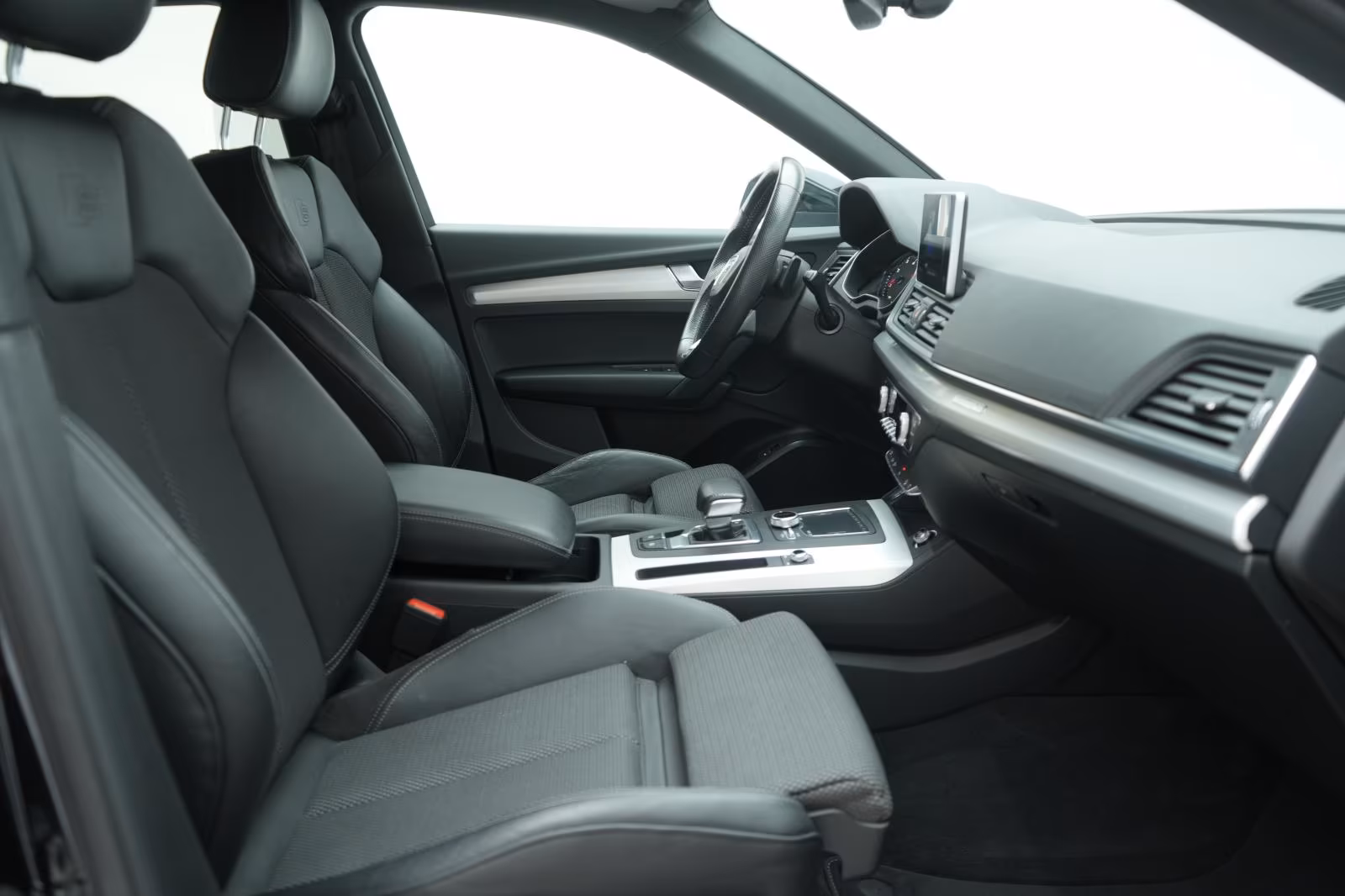 (B-123) Audi Q5 40 TDI quattro S-Line Temp/Kamera/AHK/Massage - Image 7