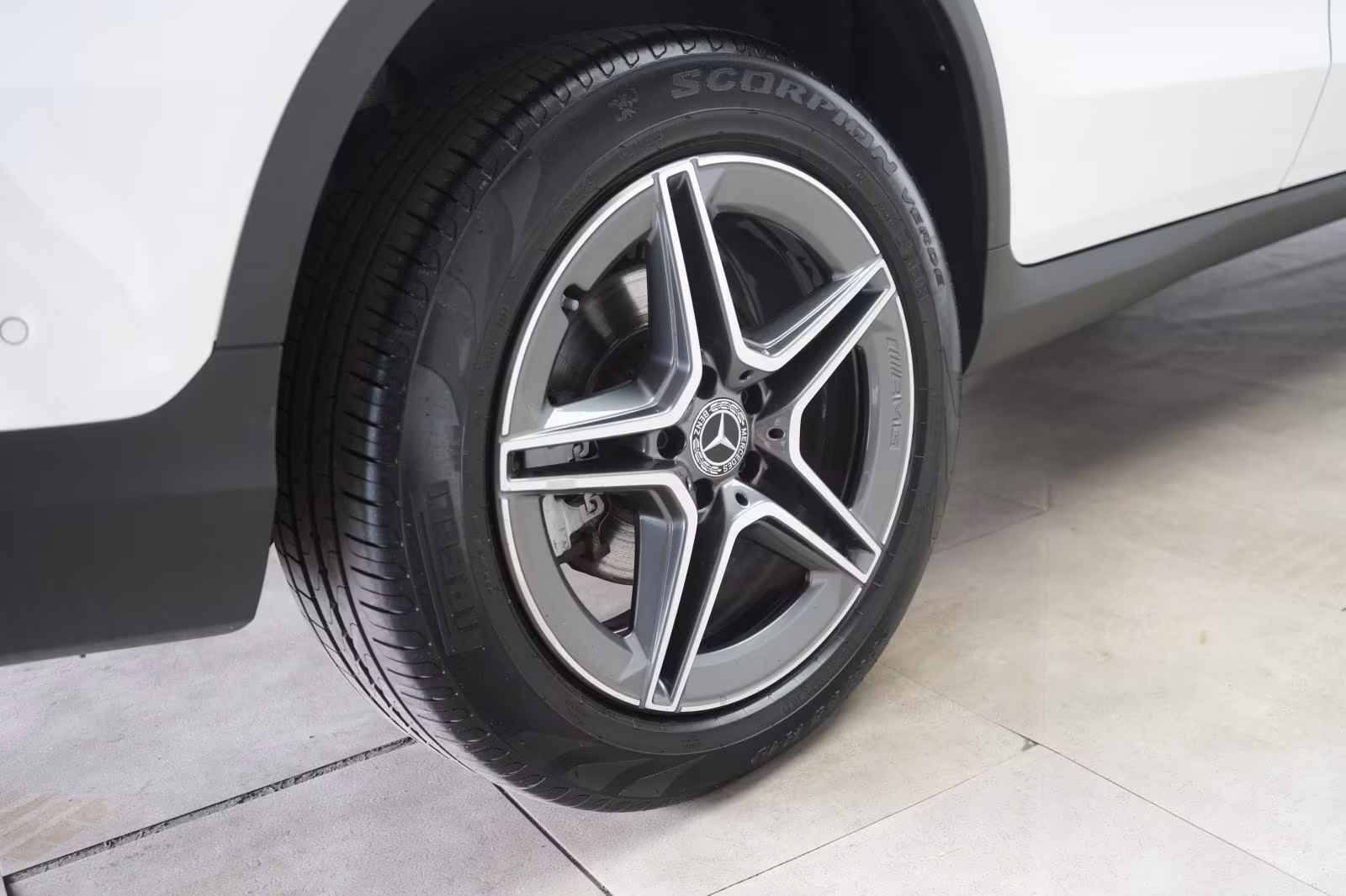 (B-396) Mercedes-Benz(Hybrid) GLC 300 e 4Matic 9G-Tronic Pano/Leder/360 Kamera - Image 26