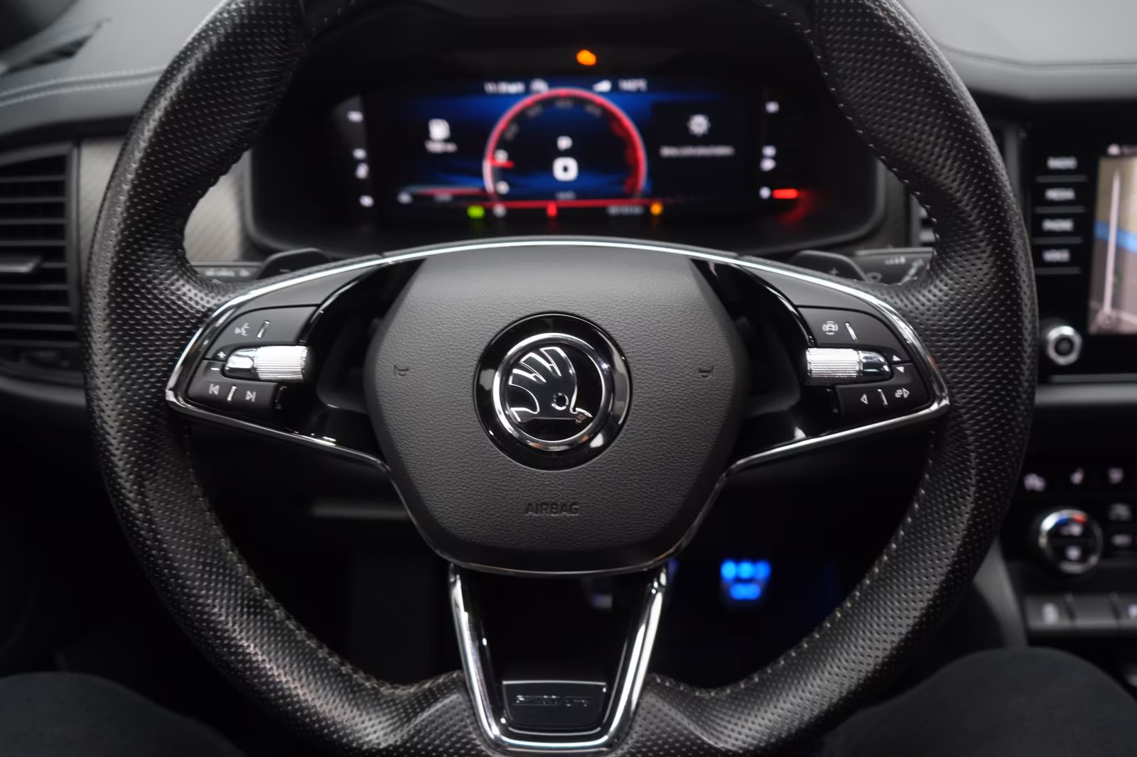 (B-535) Skoda Kodiaq 2.0 TDI 4x4 Sportline Carplay/Kamera/Virt - Image 13
