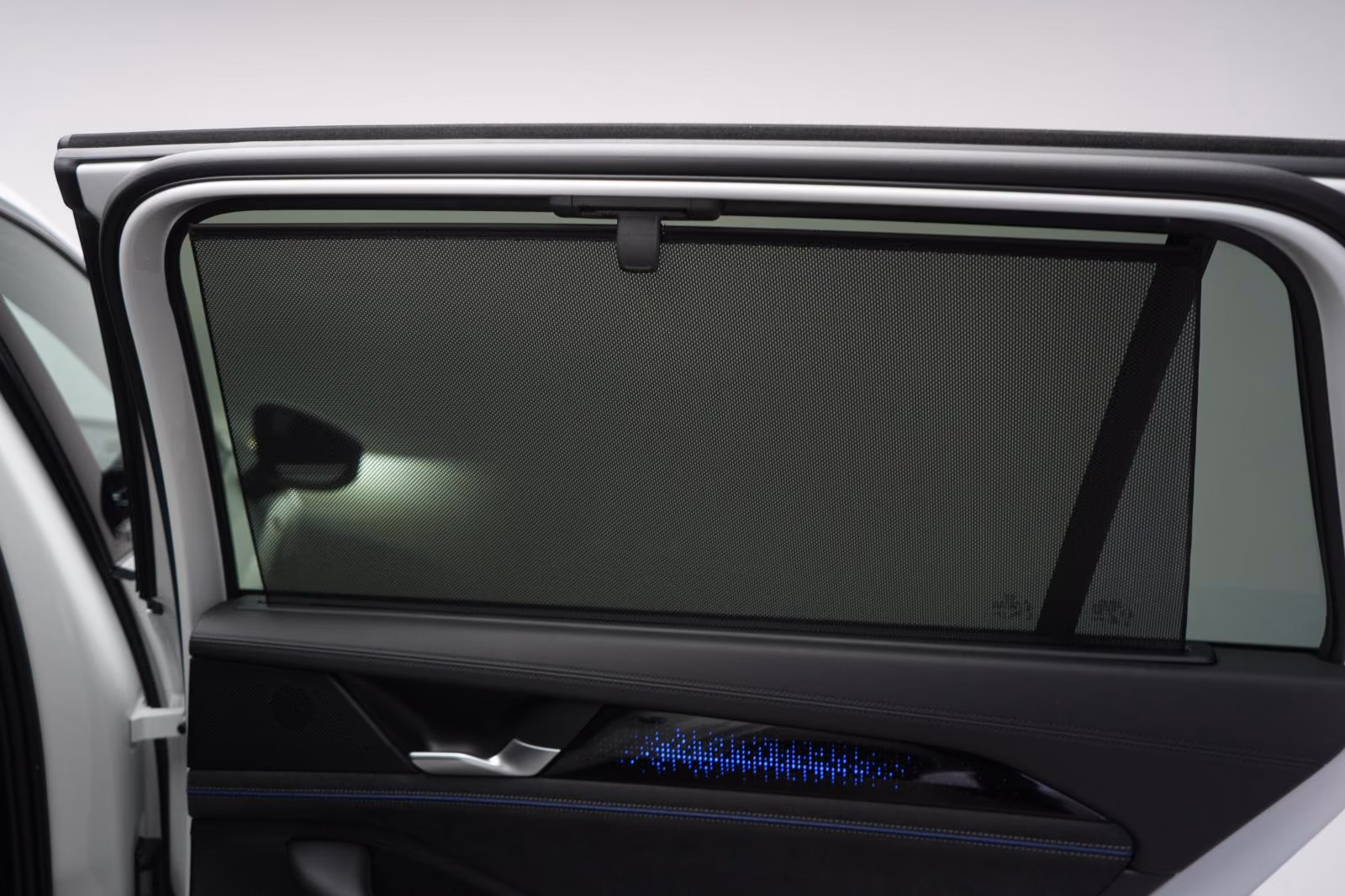 (B-326) Volkswagen(Hybrid) Passat 1.5 e-Hybrid DSG R-Line ACC/Kamera/Pano/A - Image 12
