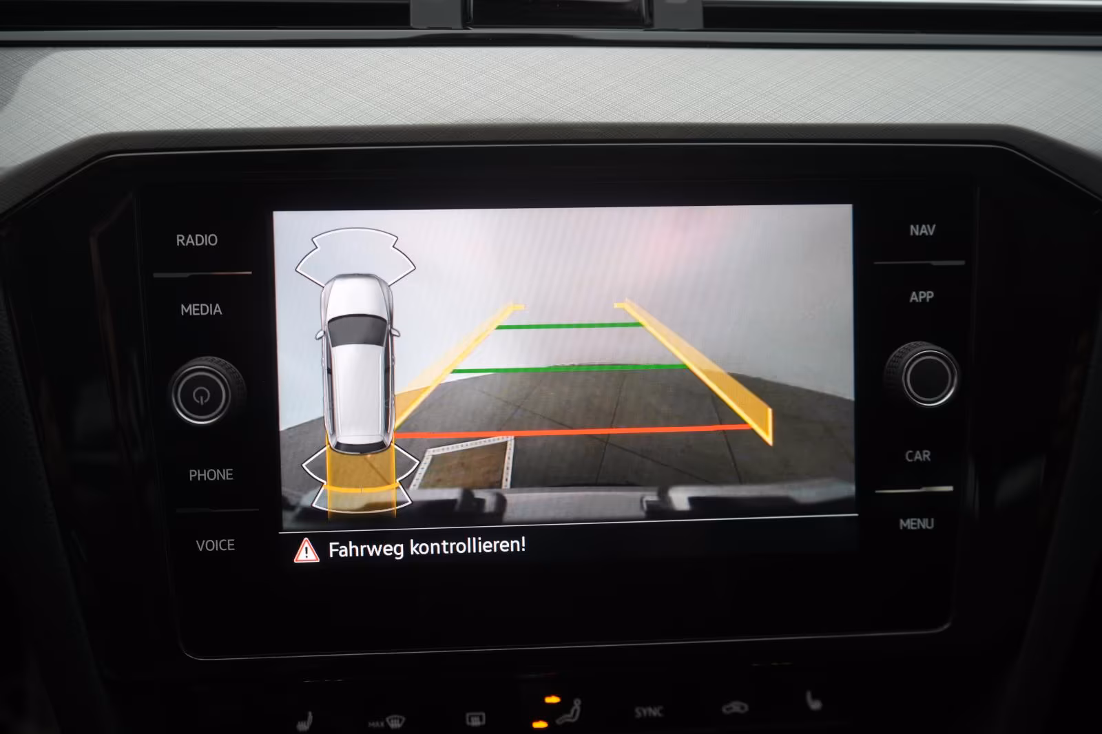 (B-066) Volkswagen Passat Variant 2.0 TDI DSG Business ACC/Kamera/A - Image 14