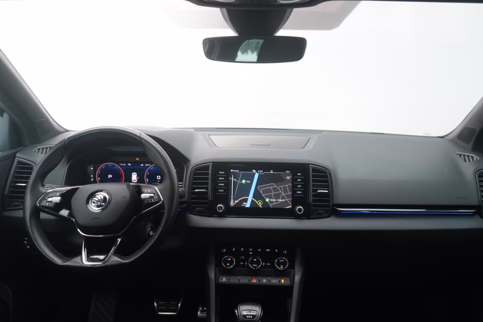 (B-757) Skoda Karoq 2.0 TDI 4x4 DSG Sportline AHK/Matrix/Virtu - Image 13