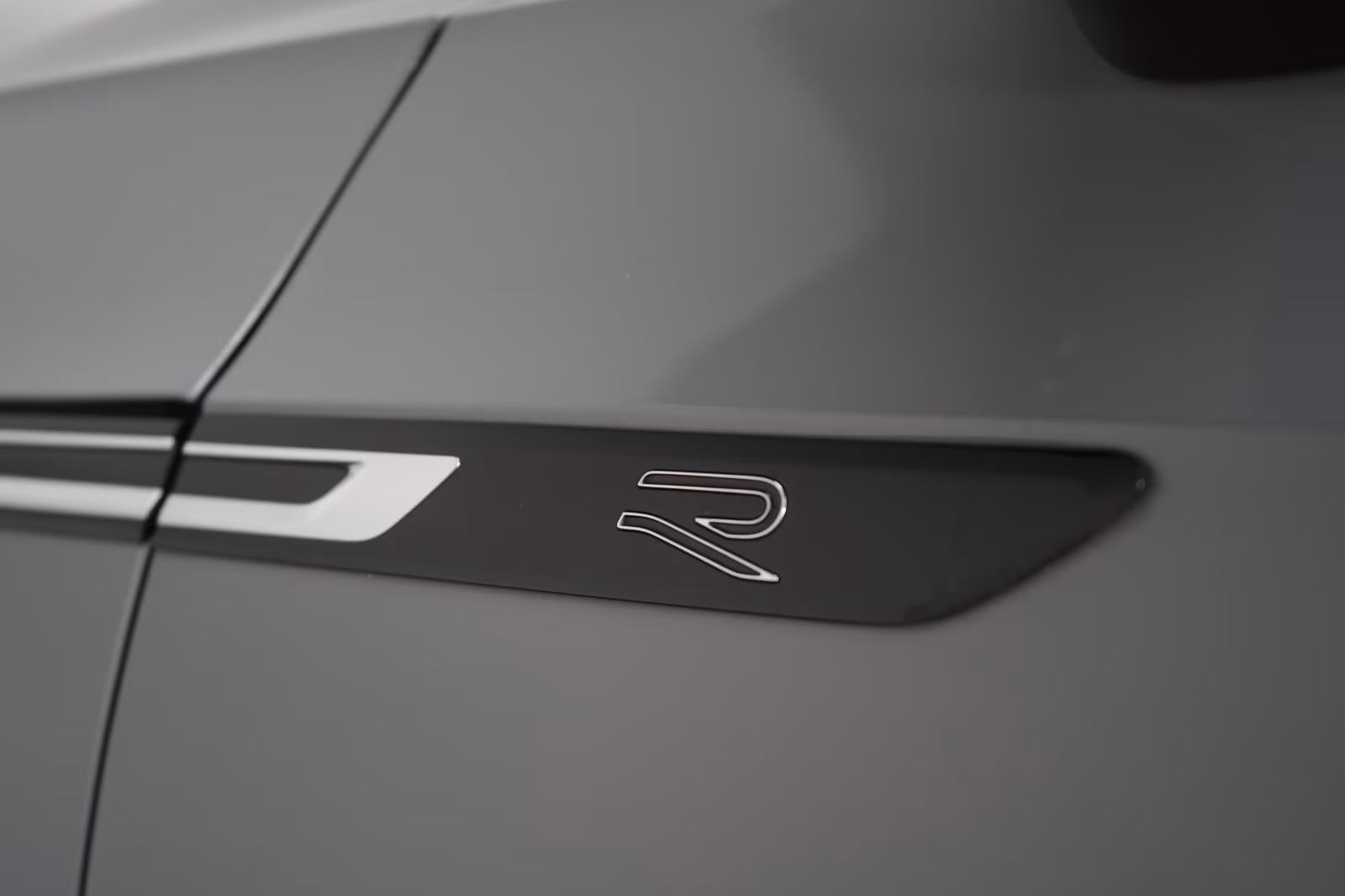 (B-475) Volkswagen Arteon Shooting Brake 2.0 TSI DSG R line Leder/A  - Image 18