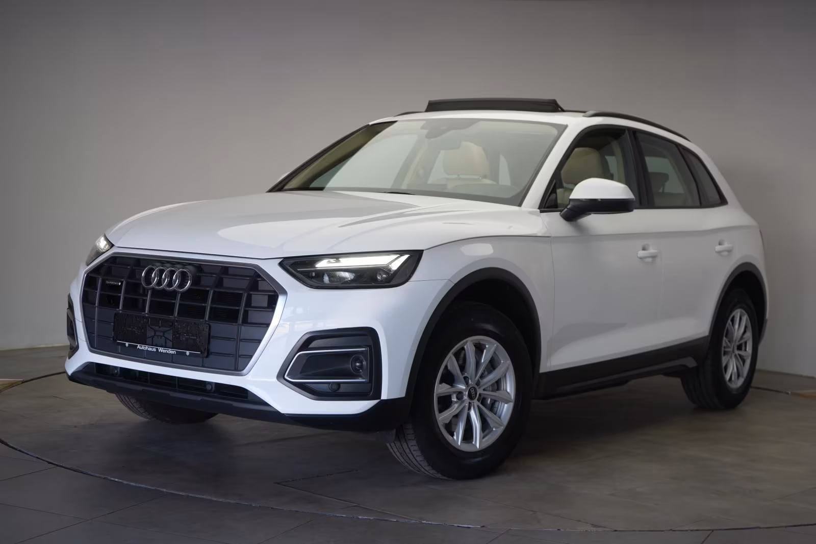 (B-440) Audi Q5 40 TDI quattro S-tronic Leder/Temp/Pano/Virtu - Image 3