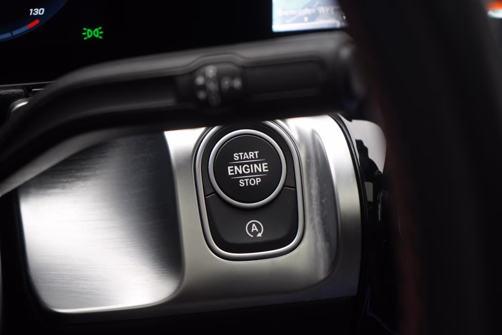 (B-578) Mercedes-Benz GLB 220 d 4Matic 8G-DCT AMG Distronic/Kamera - Image 25