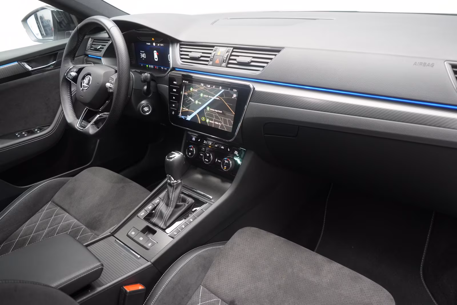 (B-357) Skoda Superb 2.0 TDI Sportline ACC/Kamera/Virtual/Pano - Image 10