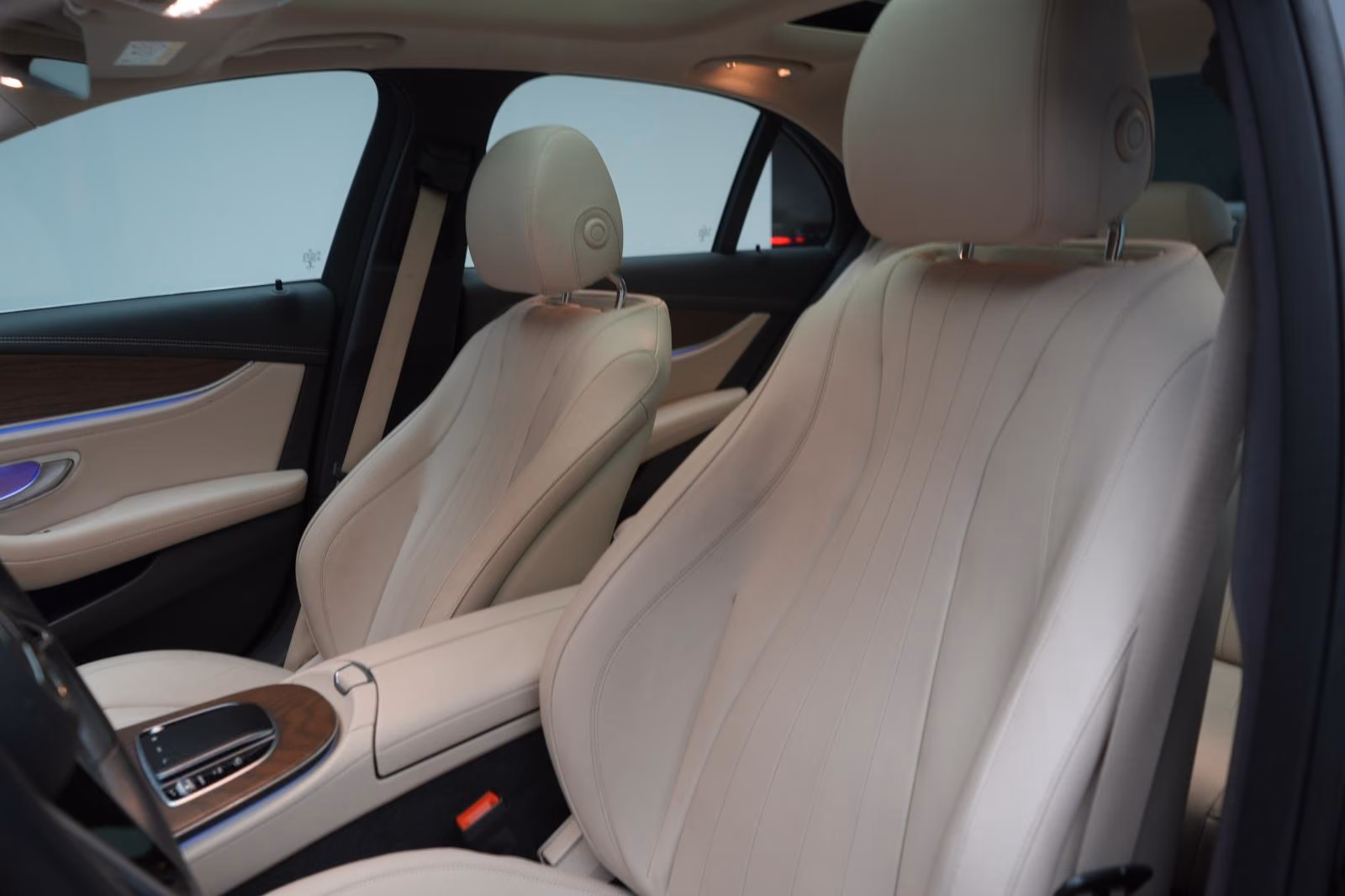 (B-094) Mercedes-Benz(Hybrid) E 300 de 9G-Tronic Exclusive Leder/Distronic/Bur - Image 7