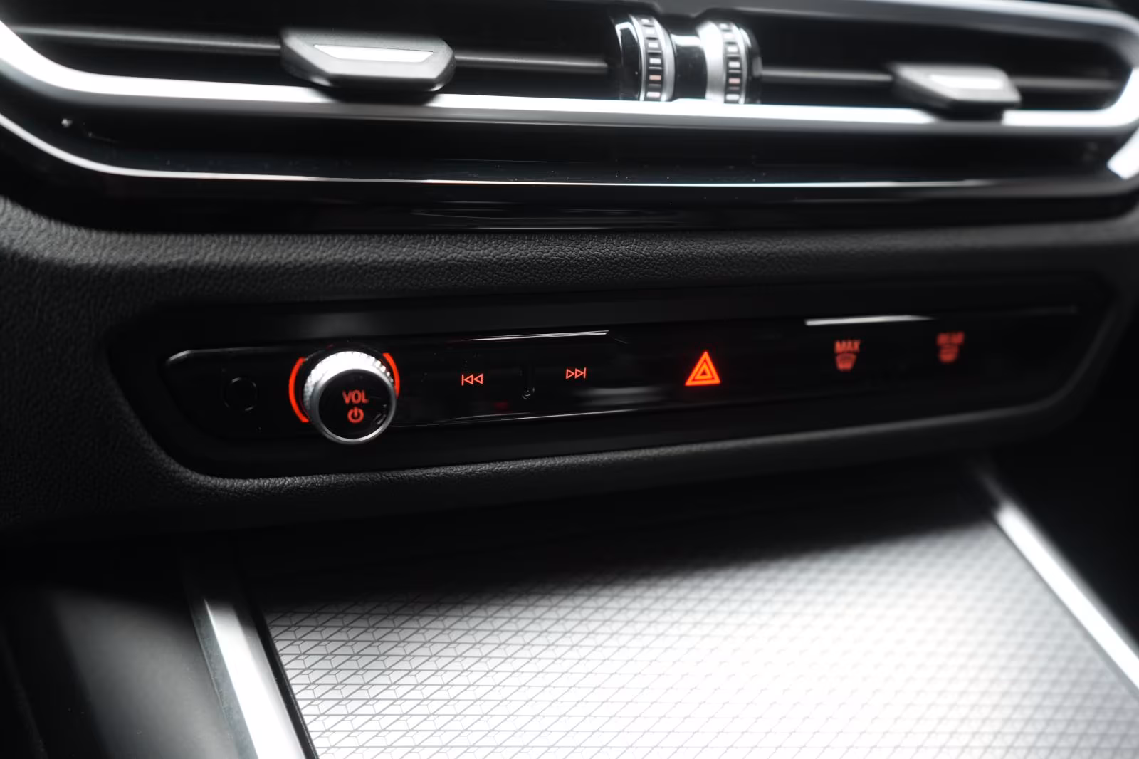 (B-206) BMW 320 i Touring M Sport ACC/Kamera/Wide/LED - Image 17
