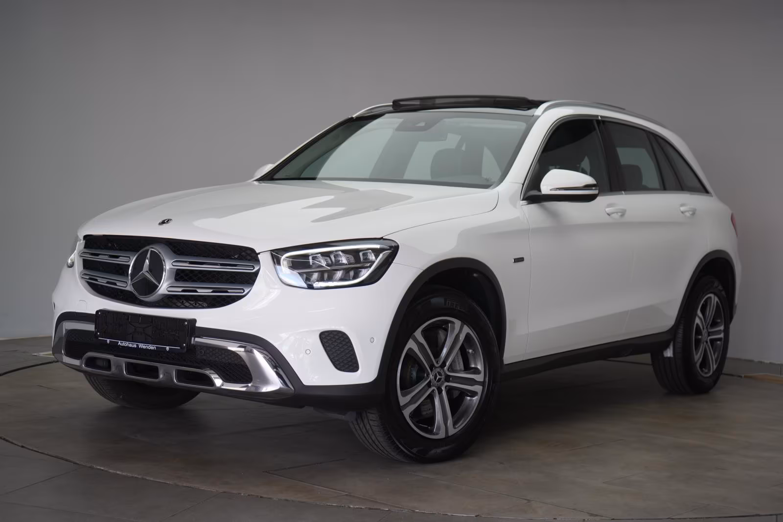 (B-216) Mercedes-Benz(Hybrid) GLC 300 de 4Matic 9G-Tronic Leder/Temp/Kamer - Image 3