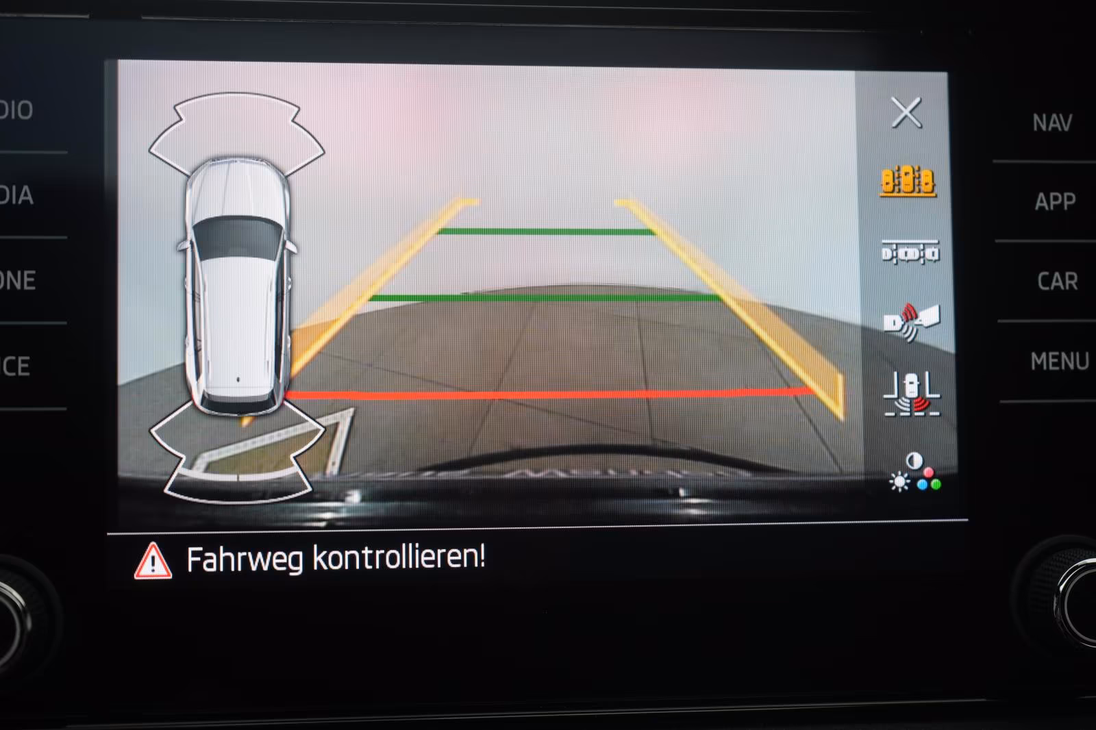 (B-112) Skoda Kodiaq 2.0 TDI 4x4 DSG Sportline LederACC/Pano/K - Image 24