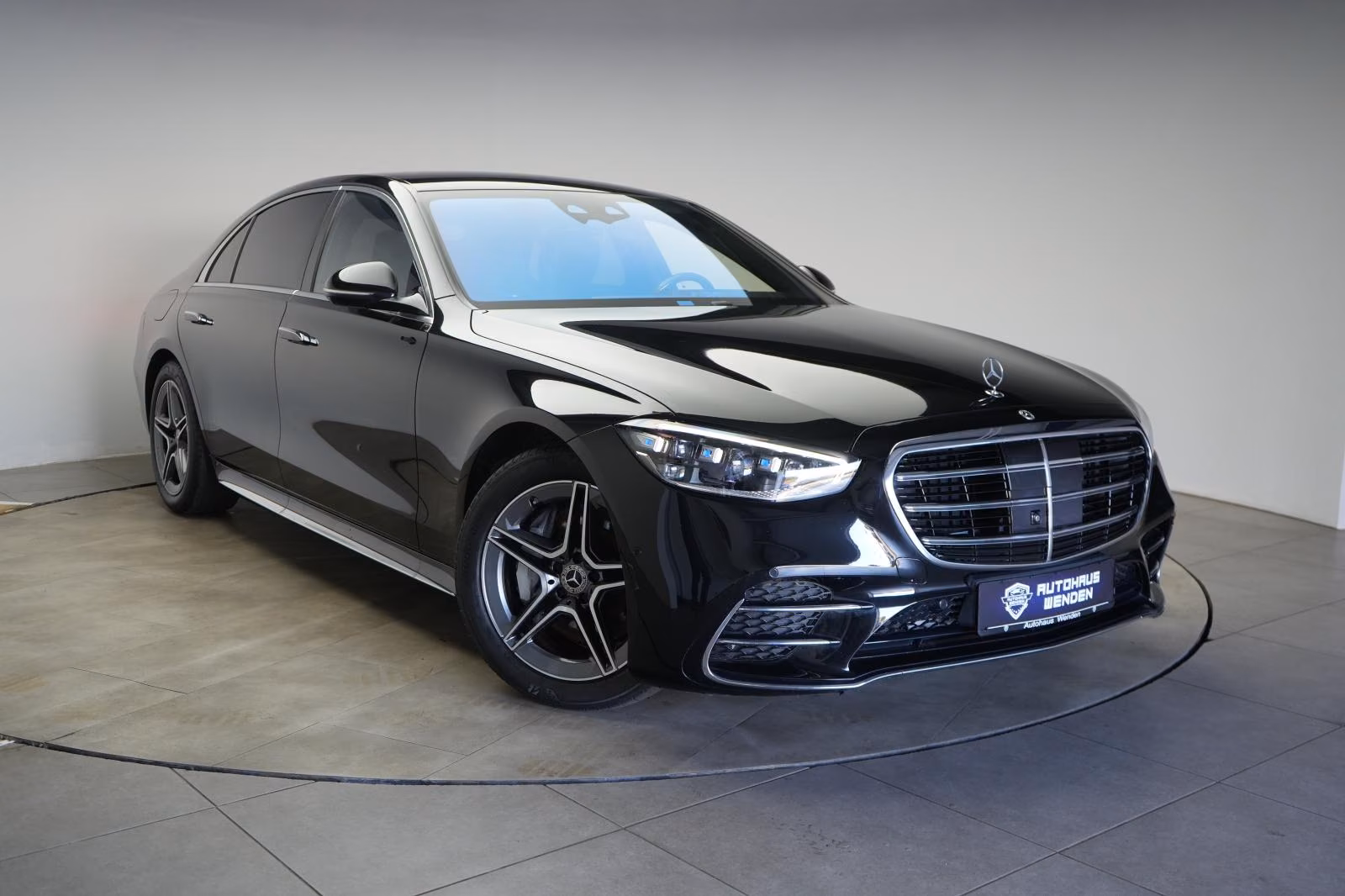 (B-167) Mercedes-Benz S 500 4Matic L AMG Leder/HUD/Burmester/Lift/L - Image 1
