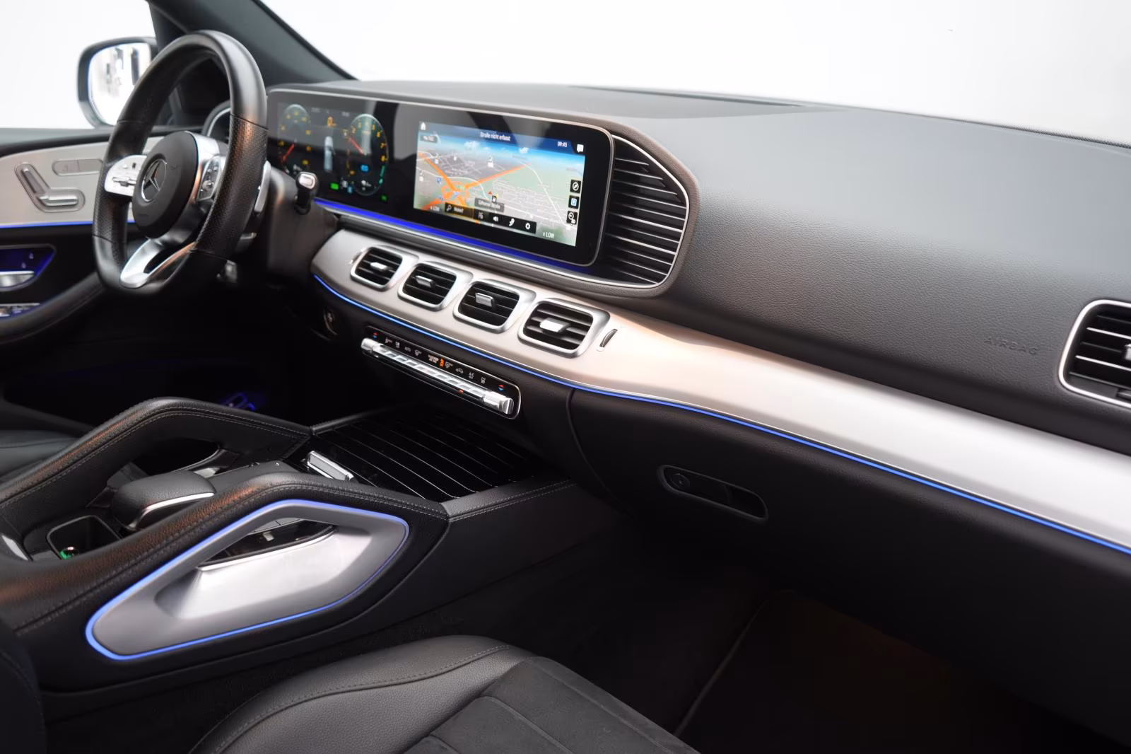 (B-563) Mercedes-Benz(Hybrid) GLE 350 e 4Matic 9G-Tronic AMG Line AHK/Burm - Image 10