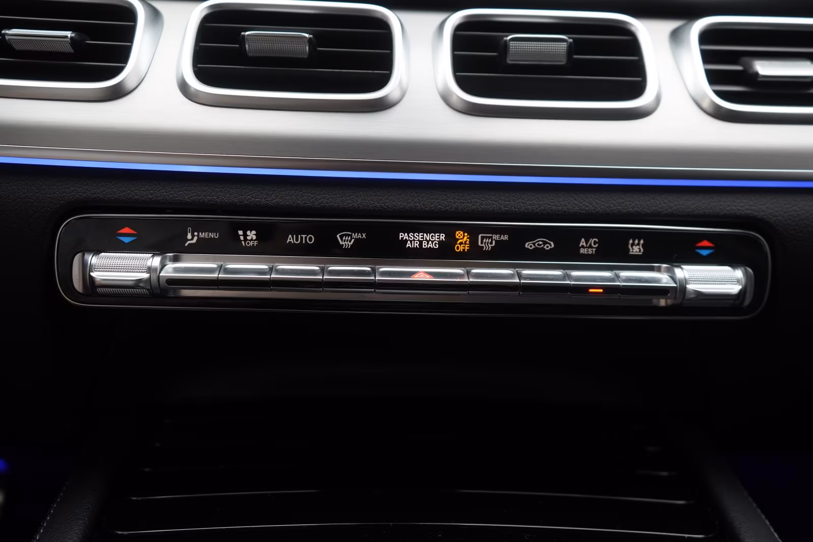 (B-563) Mercedes-Benz(Hybrid) GLE 350 e 4Matic 9G-Tronic AMG Line AHK/Burm - Image 18