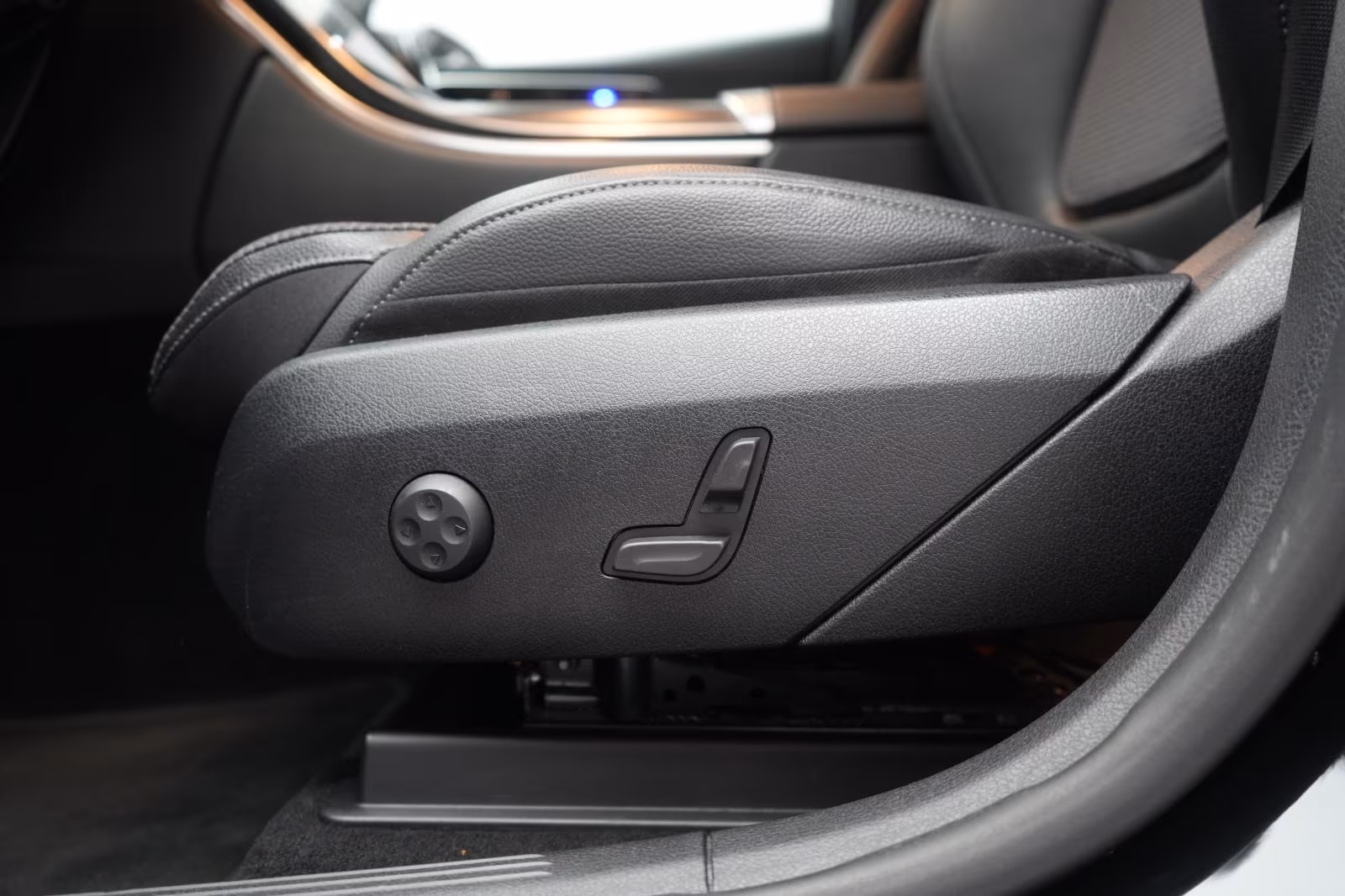 (B-068) Mercedes-Benz GLC 220 d 4Matic 9G-Trnic Avantgarde Advanced - Image 20