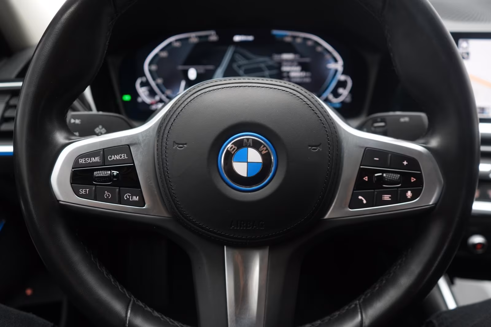 (B-017) BMW(Hybrid) 330 e Sport Line CarPlay/Temp/Kamera/Virtual/Sid - Image 13