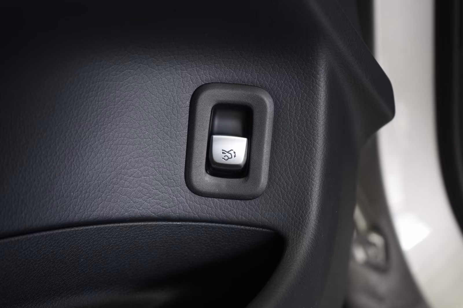 (B-702) Mercedes-Benz GLC 300 de 4Matic 9G-Tronic Temp/360Kamera/Carpl - Image 28