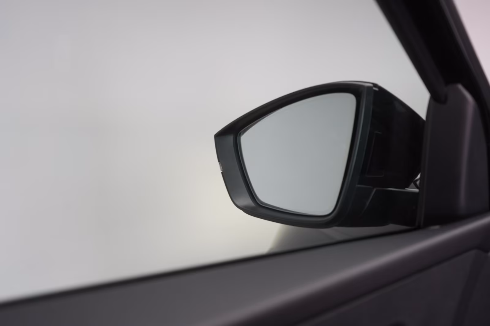 (B-614) Skoda Karoq 2.0 TDI Sportline ACC/Virtual/Pano/Kamera/ - Image 27