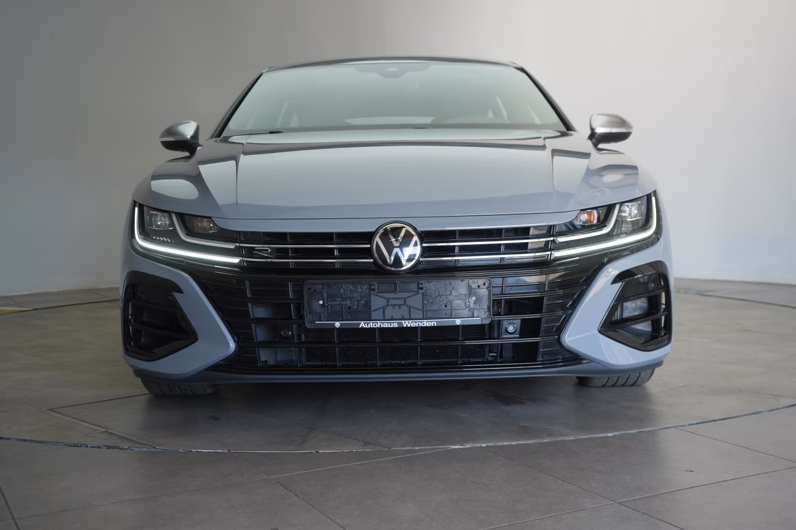 (B-556) Volkswagen Arteon Shooting Brake 2.0 TSI 4Motion DSG R ACC/ - Image 2