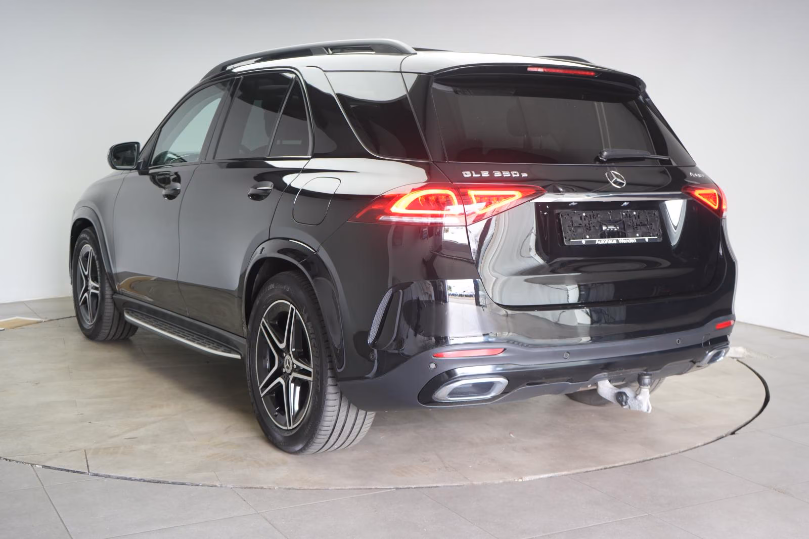 (B-474) Mercedes-Benz(Hybrid) GLE 350 e 4Matic AMG 9G-Tronic Exclusive Leder/D - Image 4