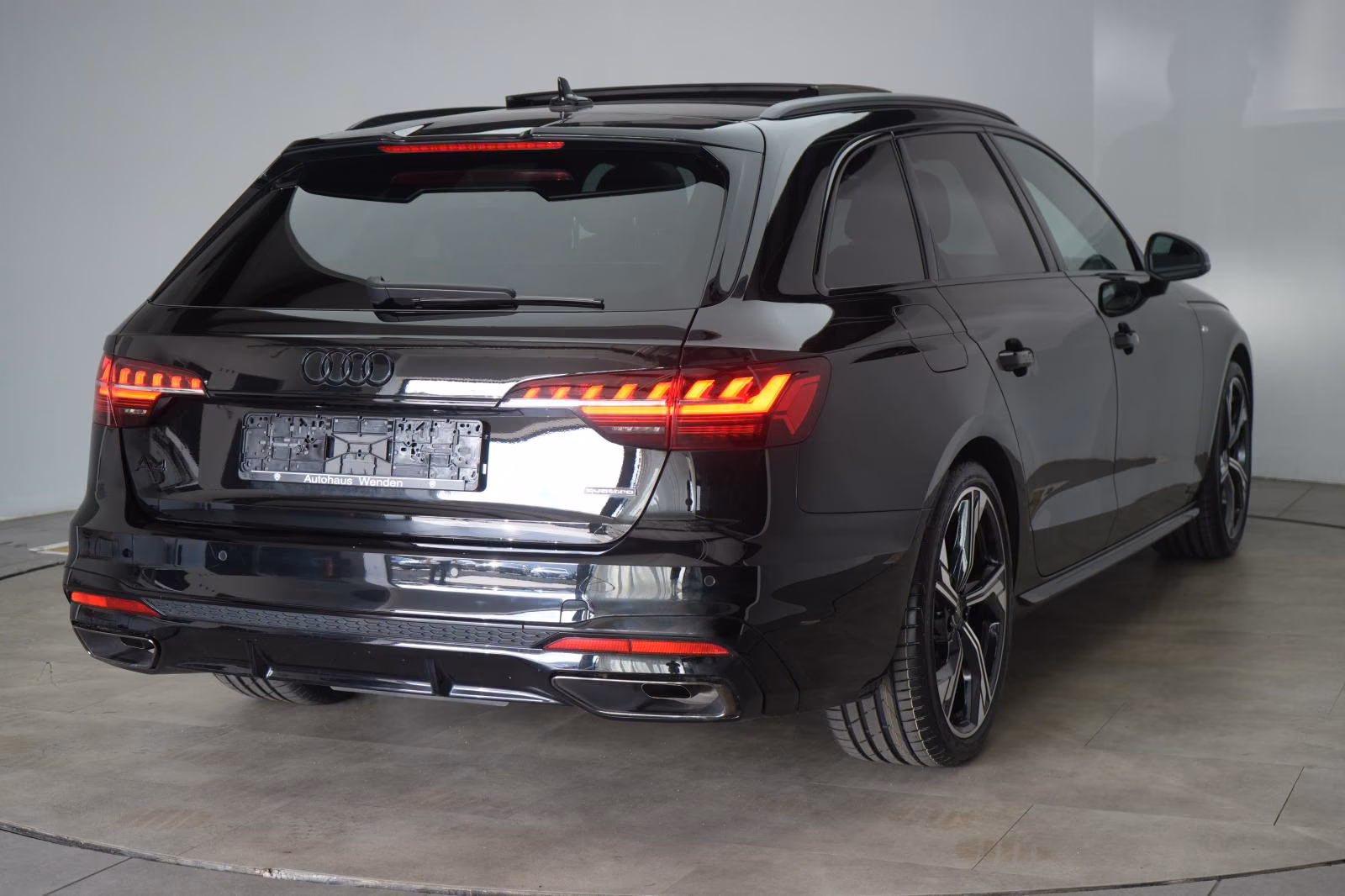 (B-730) Audi A4 45 TFSI quattro S tronic S line ACC/Virtual/P - Image 4