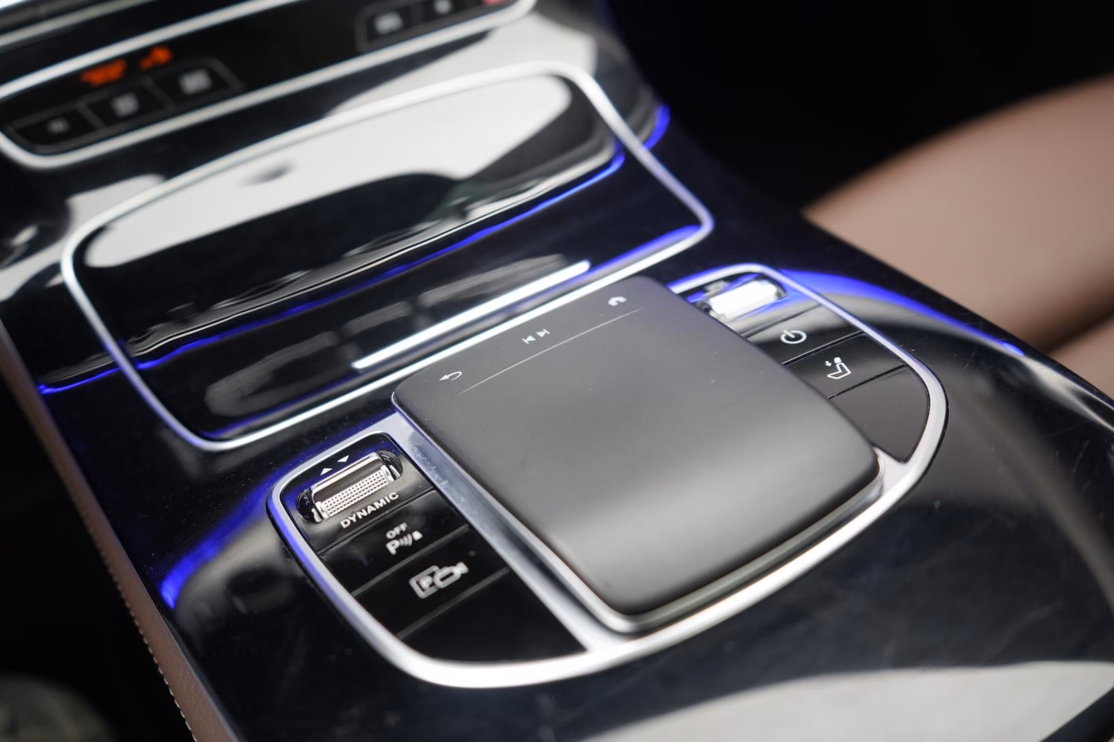 (B-193) Mercedes-Benz(Hybrid) E 300 de T 9G-TRONIC Avantgarde Leder/Distronic/ - Image 20