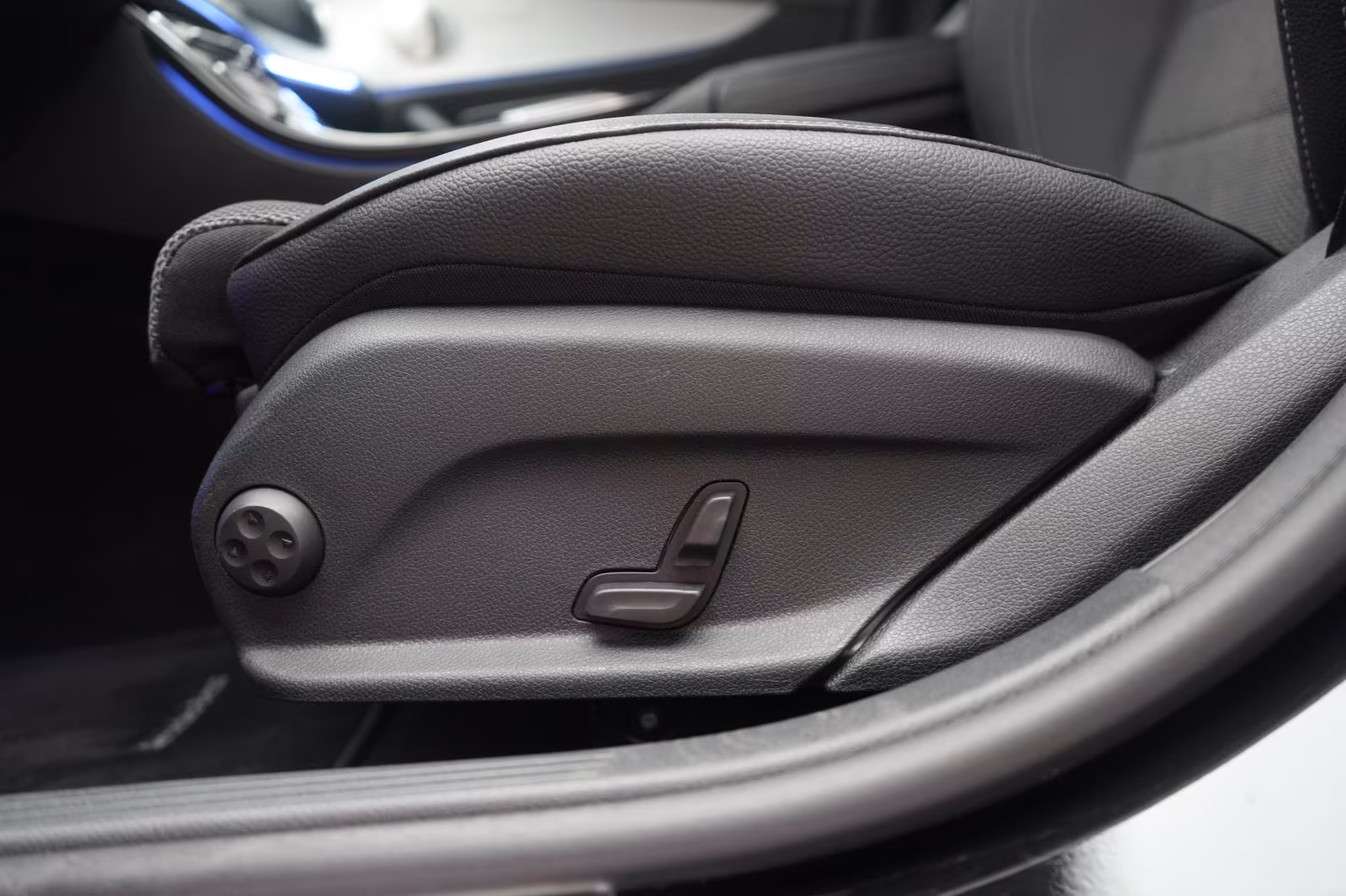 (B-195) Mercedes-Benz E 400 d 4Matic T 9G-Tronic Avantgarde CarPlay/Te - Image 21
